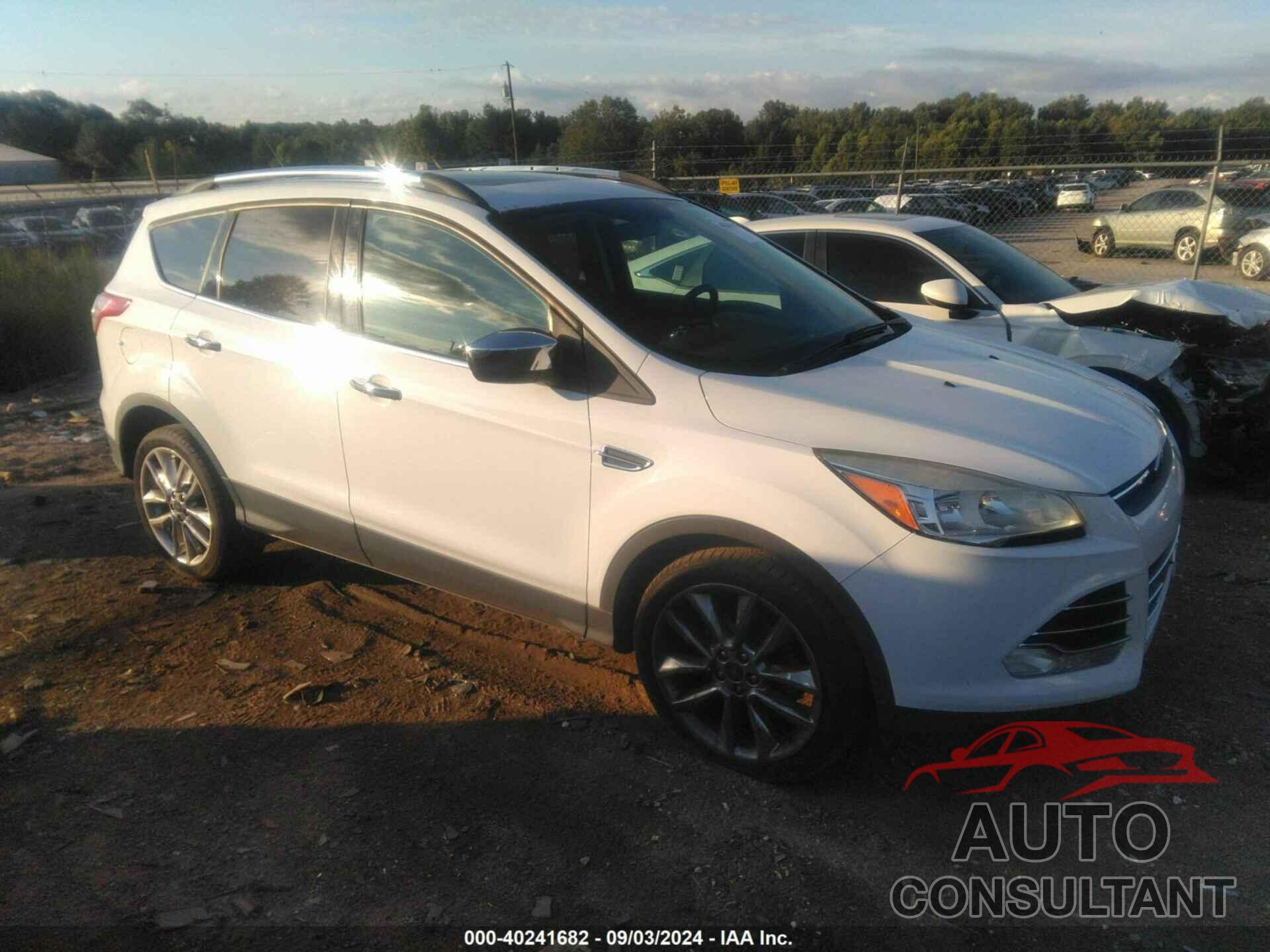 FORD ESCAPE 2016 - 1FMCU0G71GUC73242