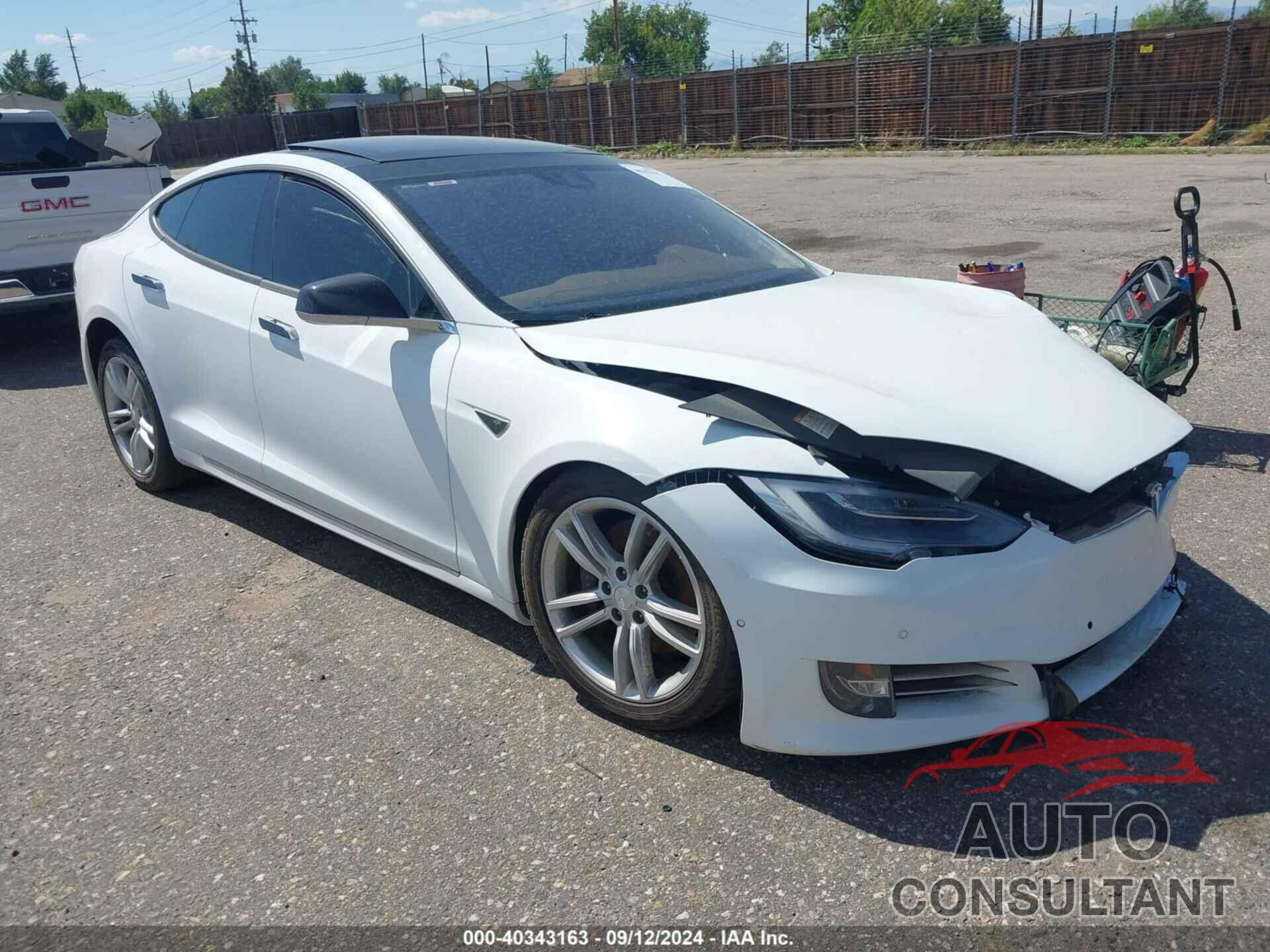 TESLA MODEL S 2016 - 5YJSA1E21GF151656