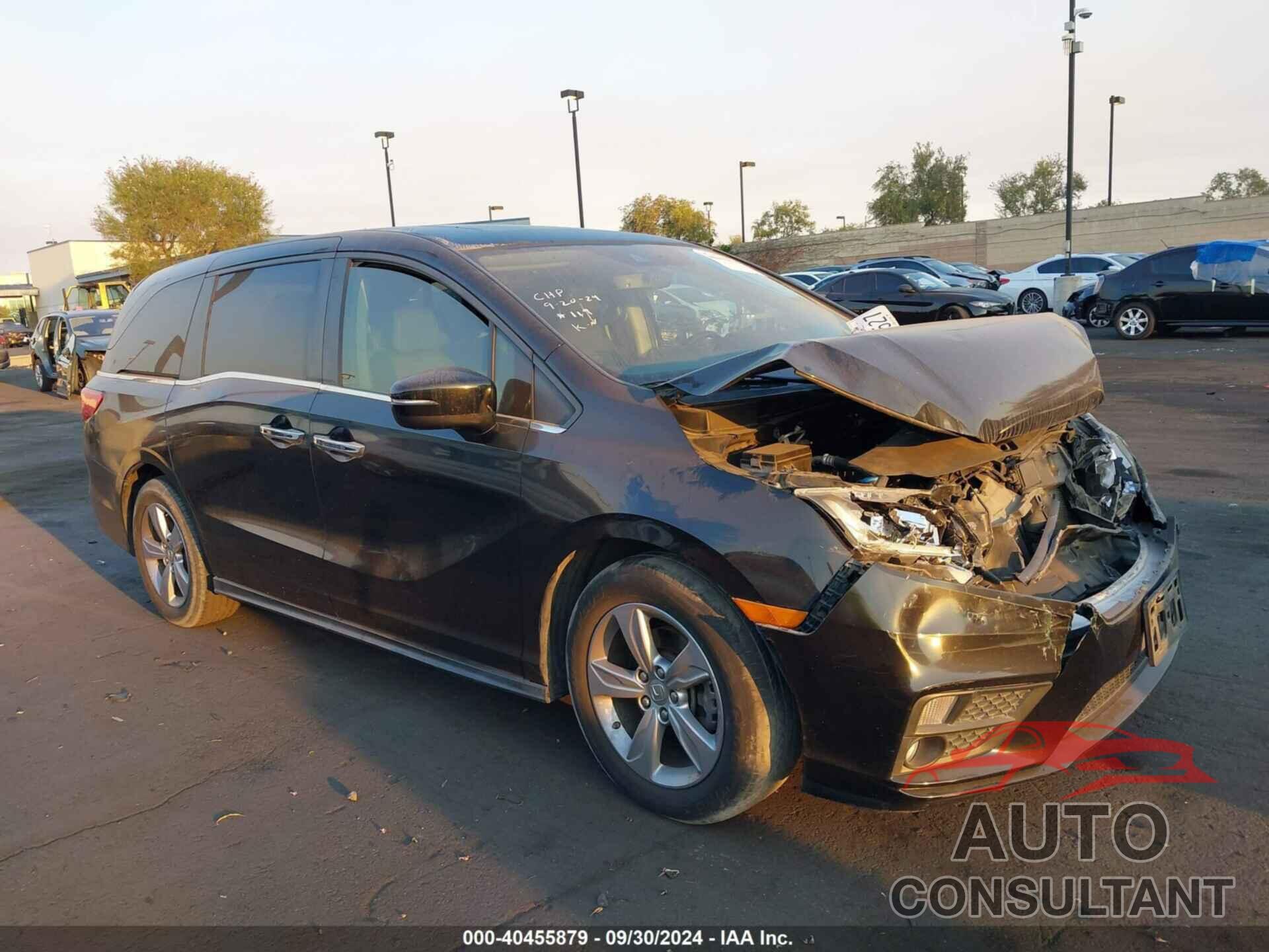 HONDA ODYSSEY 2018 - 5FNRL6H77JB008067