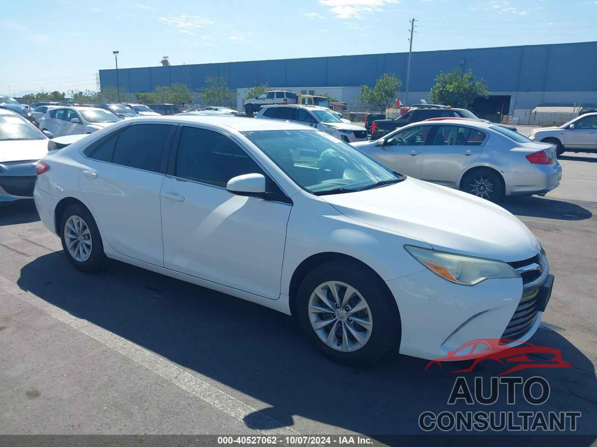 TOYOTA CAMRY 2016 - 4T4BF1FKXGR533080