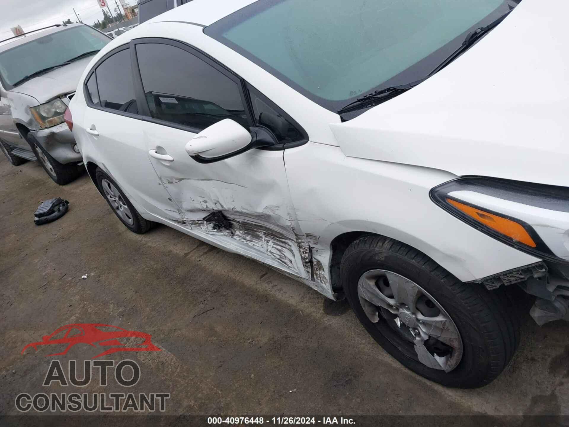 KIA FORTE 2017 - 3KPFK4A74HE098055