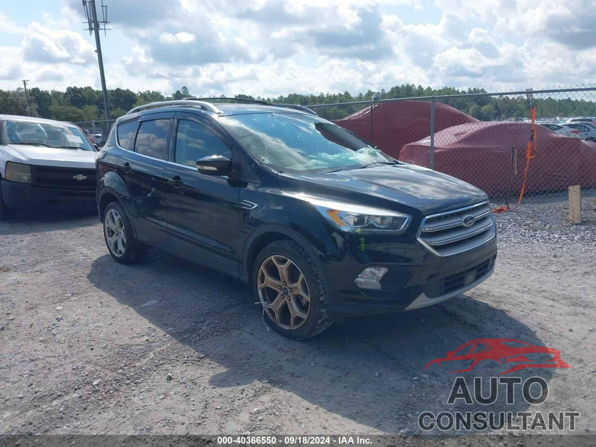 FORD ESCAPE 2018 - 1FMCU9J93JUB79160