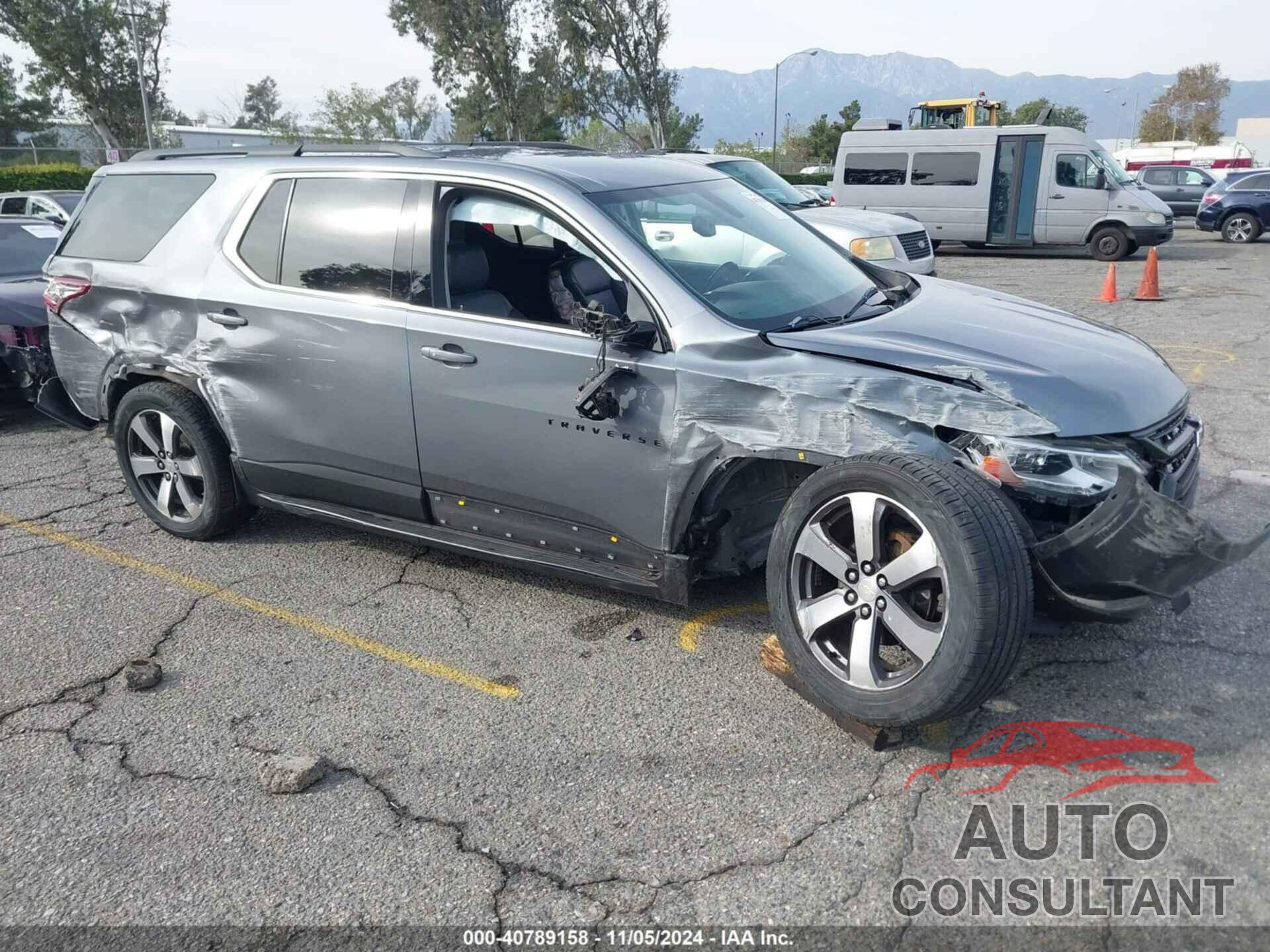 CHEVROLET TRAVERSE 2019 - 1GNERHKW3KJ176203