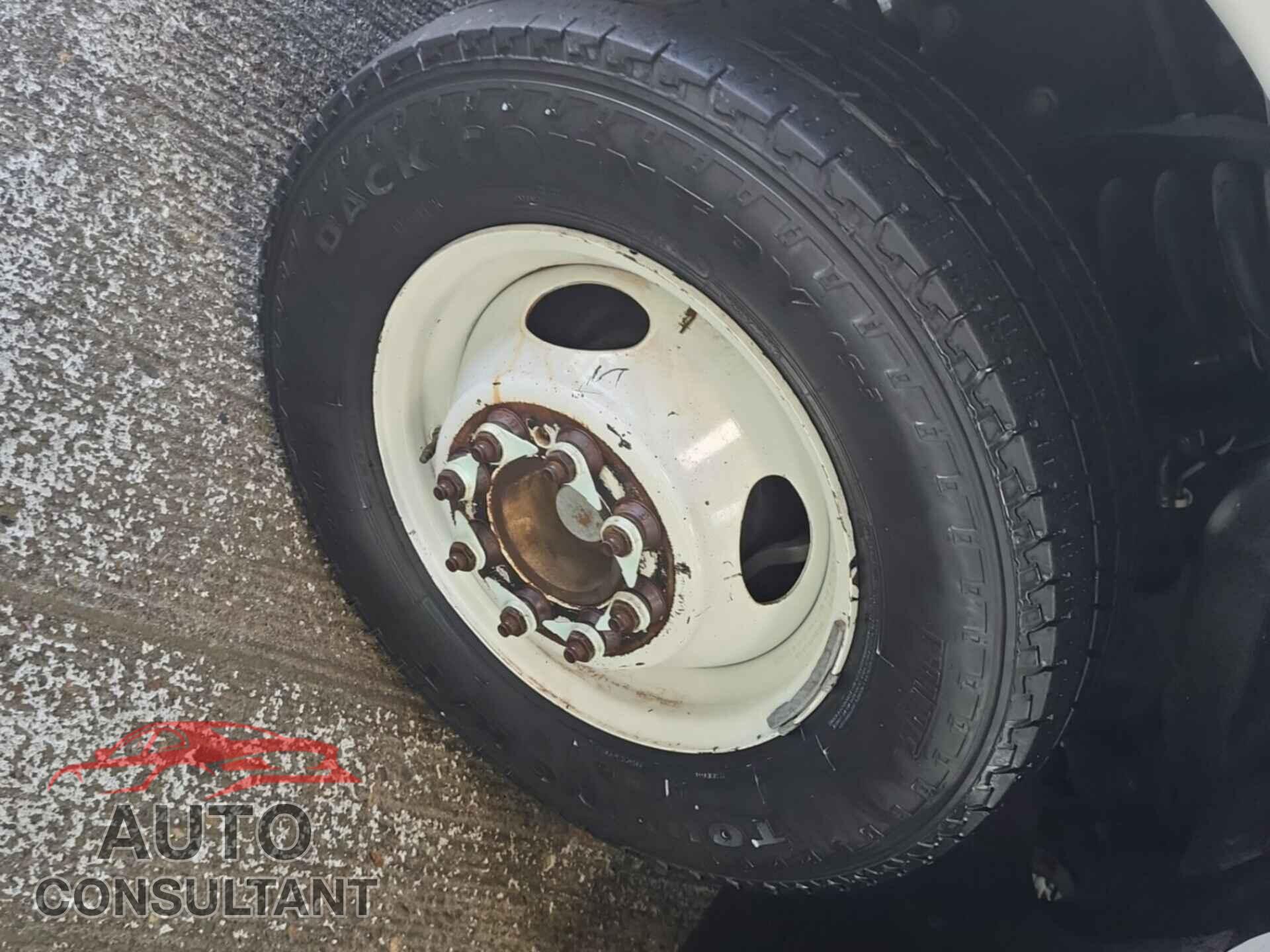 FORD ECONOLINE 2017 - 1FDXE4FS7HDC72206