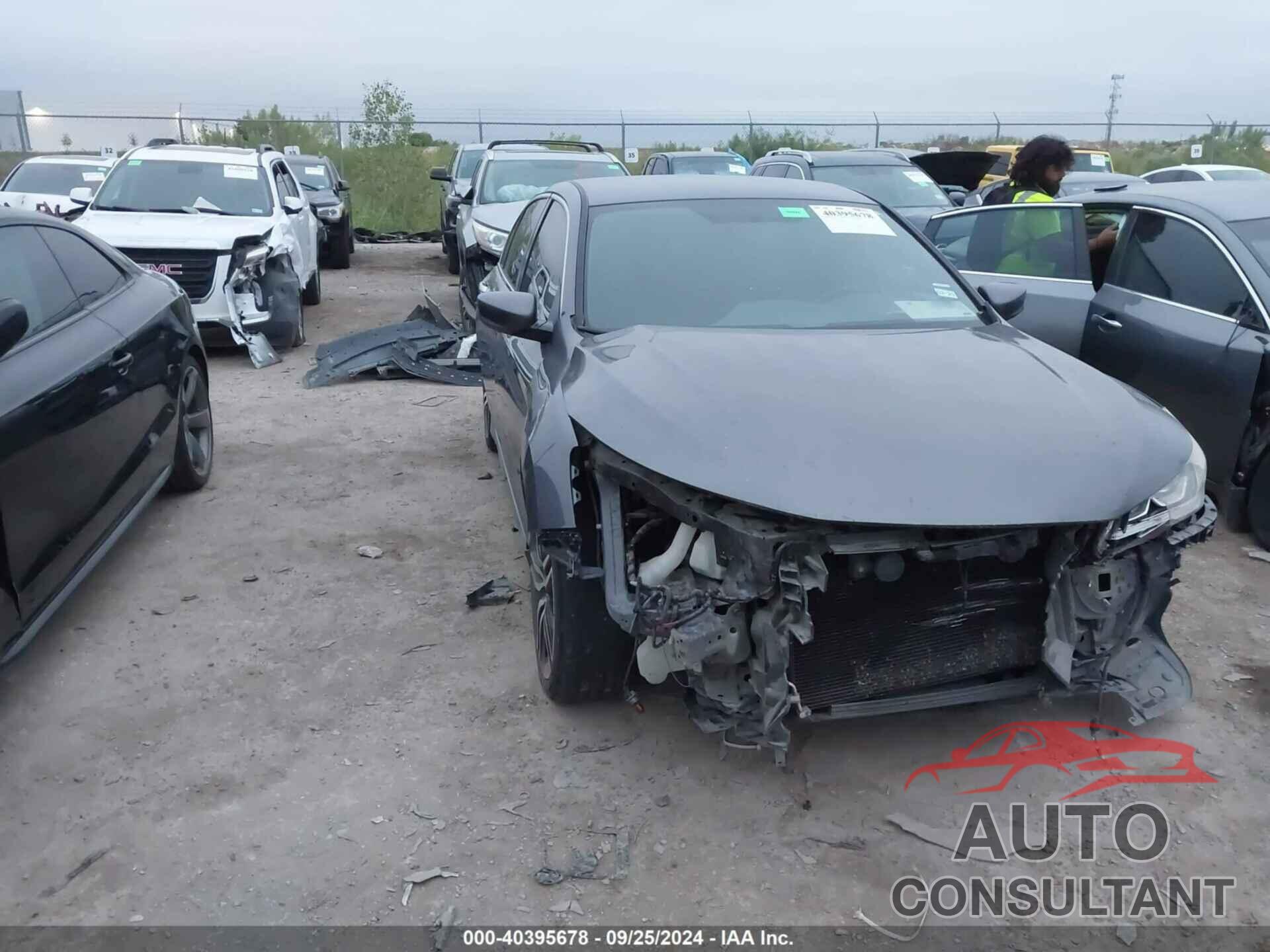 HONDA ACCORD 2017 - 1HGCR2F52HA186598