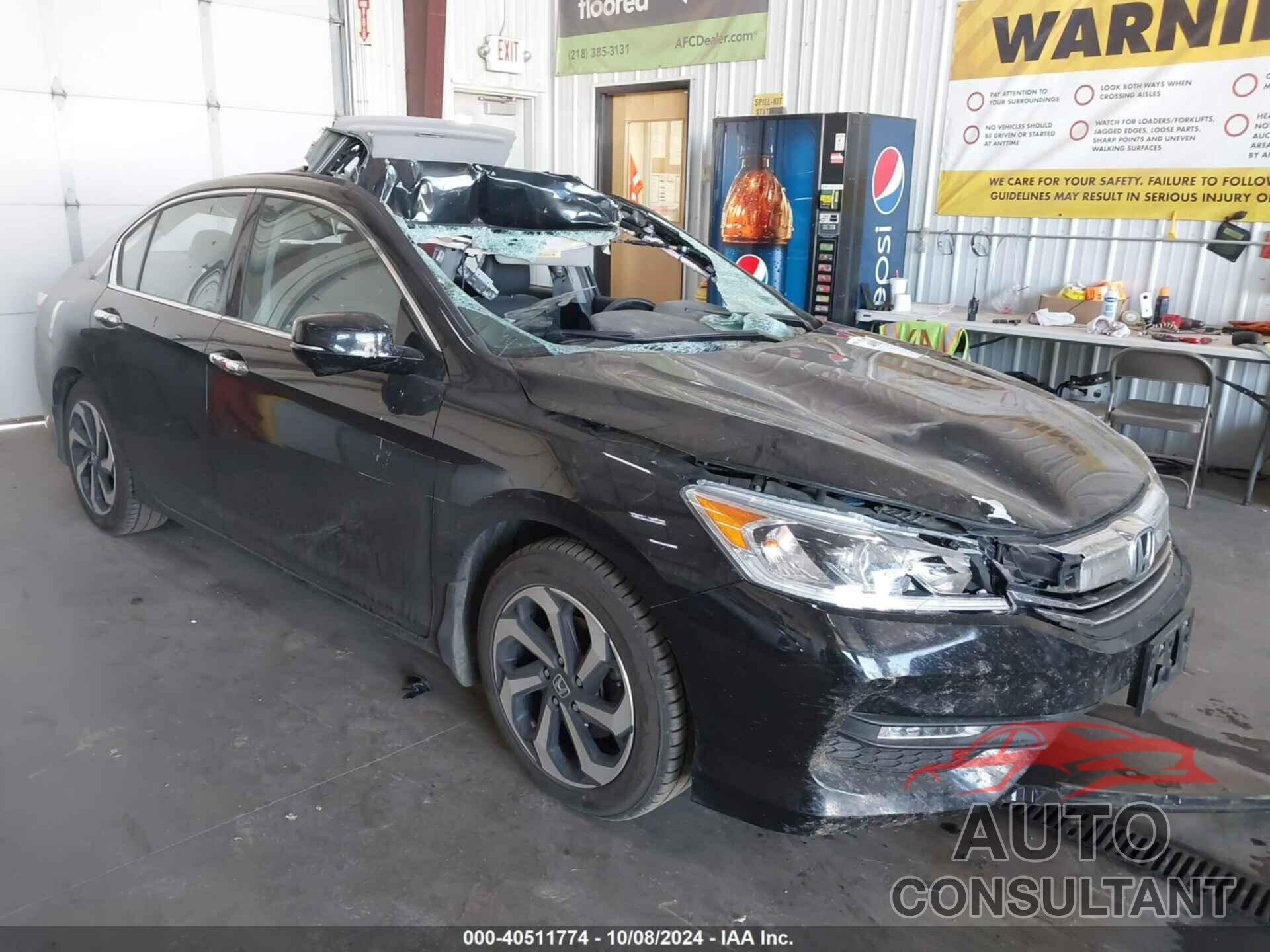 HONDA ACCORD 2017 - 1HGCR3F8XHA041468
