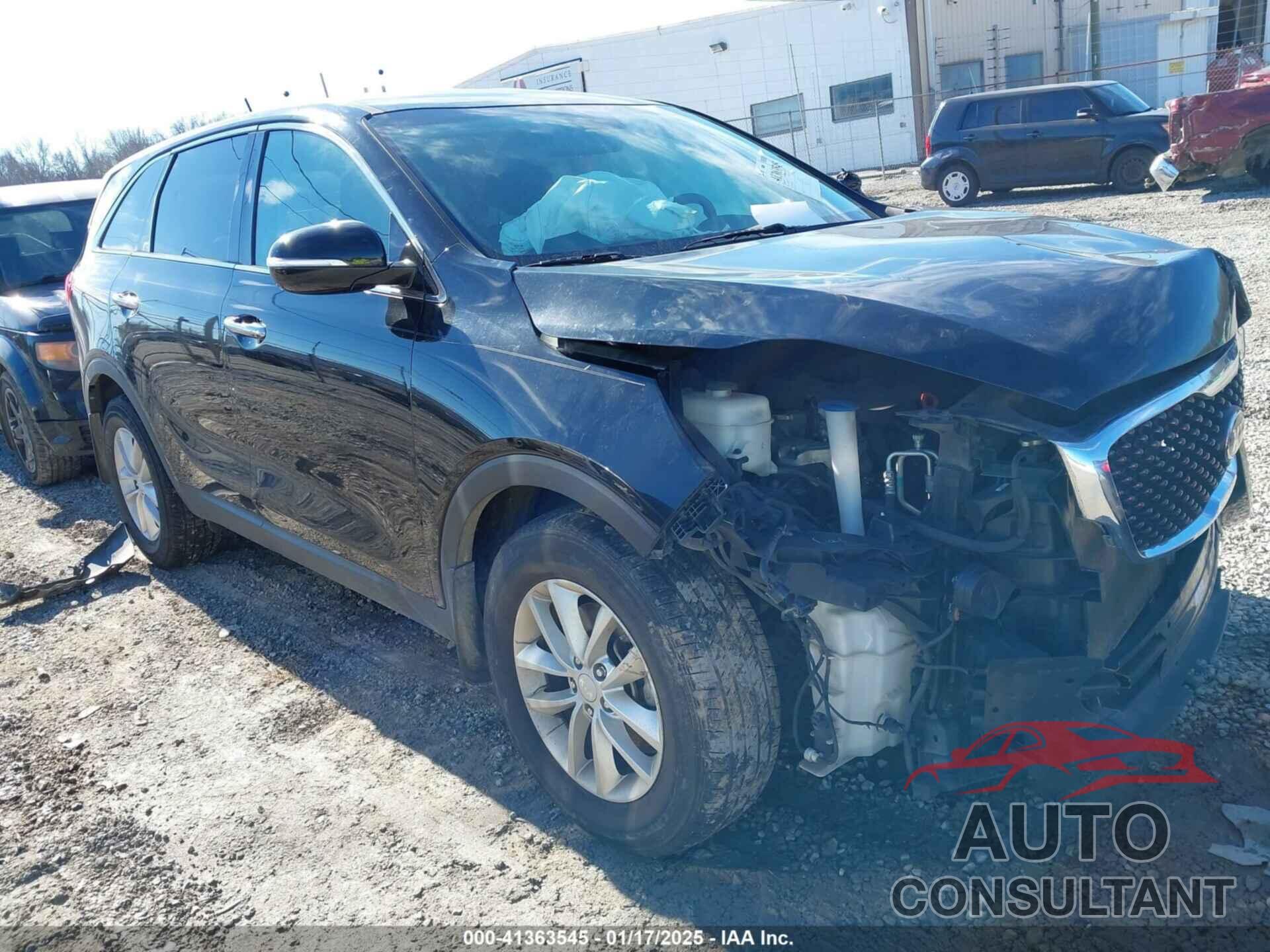 KIA SORENTO 2017 - 5XYPG4A34HG220600