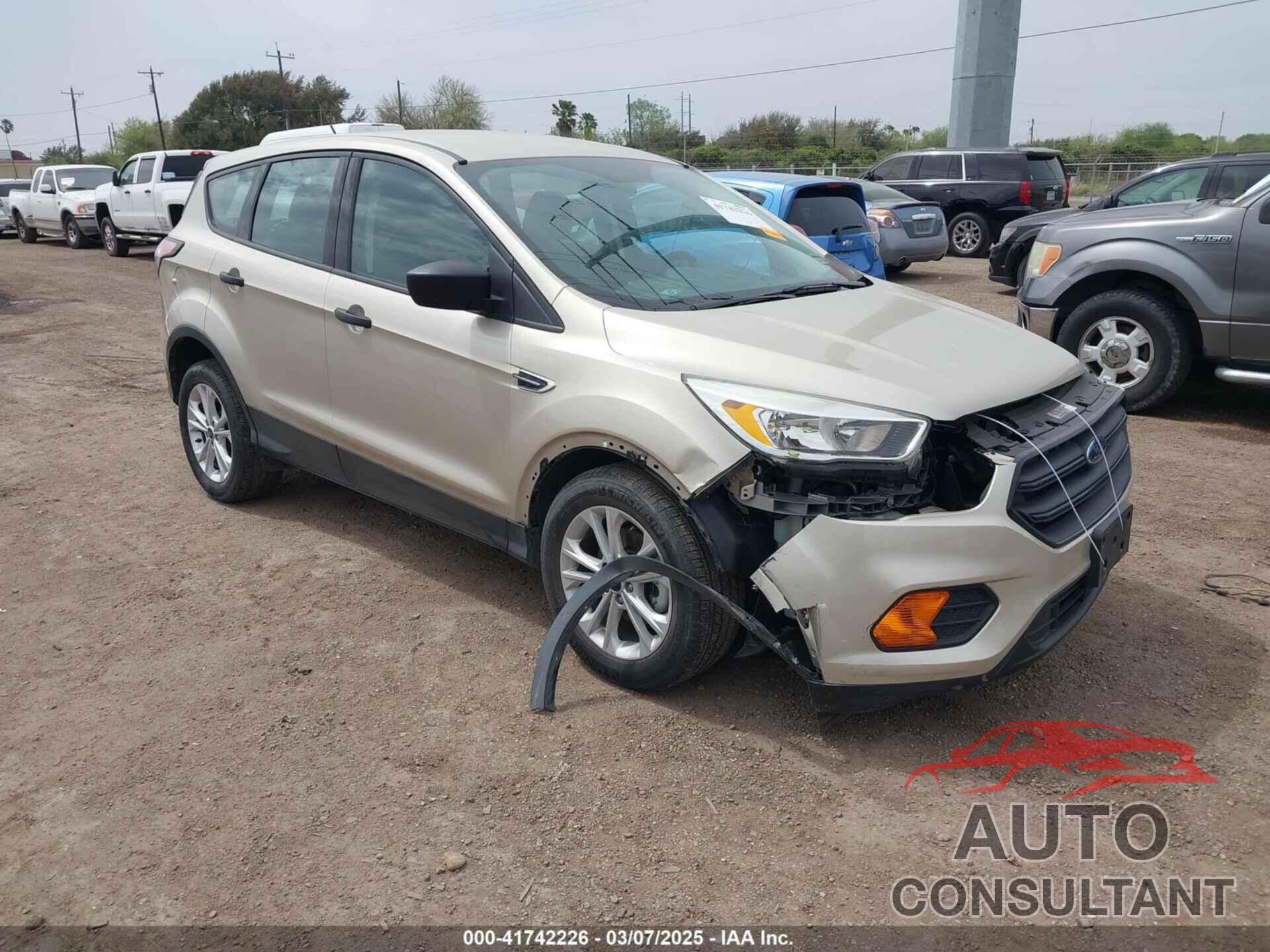 FORD ESCAPE 2017 - 1FMCU0F70HUE23330
