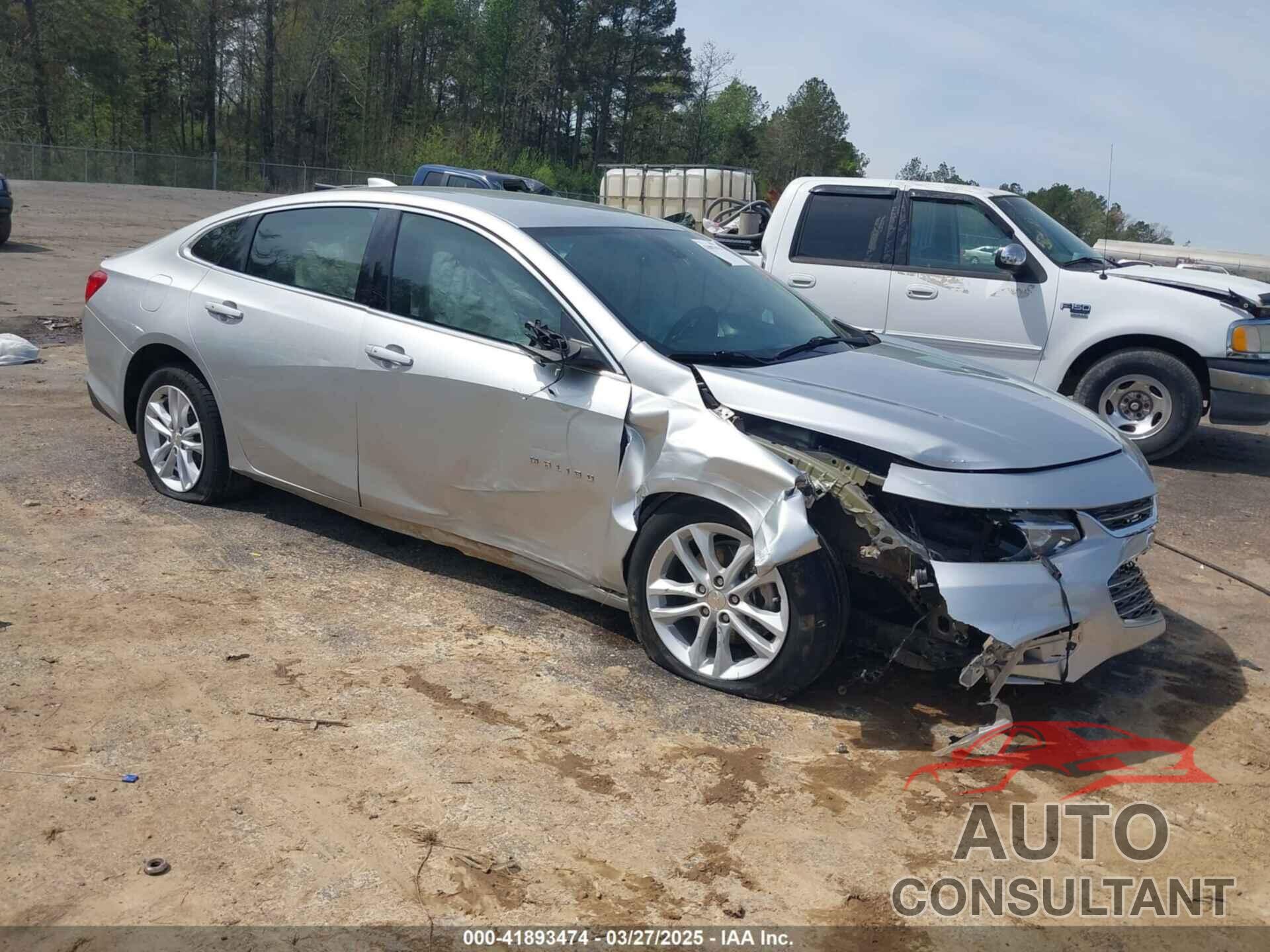 CHEVROLET MALIBU 2017 - 1G1ZE5ST8HF191374