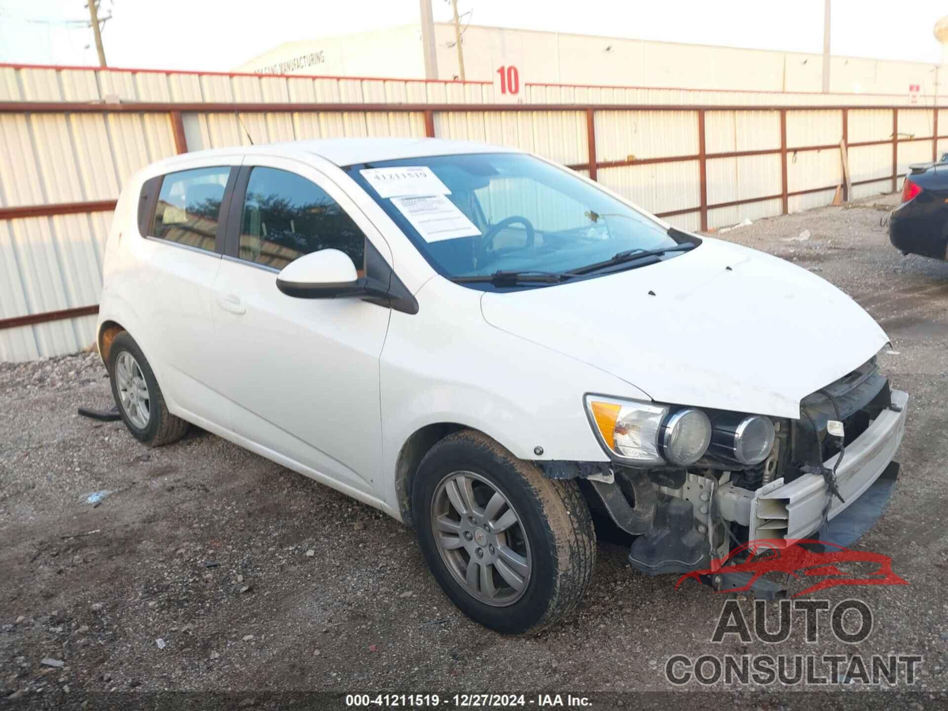 CHEVROLET SONIC 2012 - 1G1JC6SH6C4119193