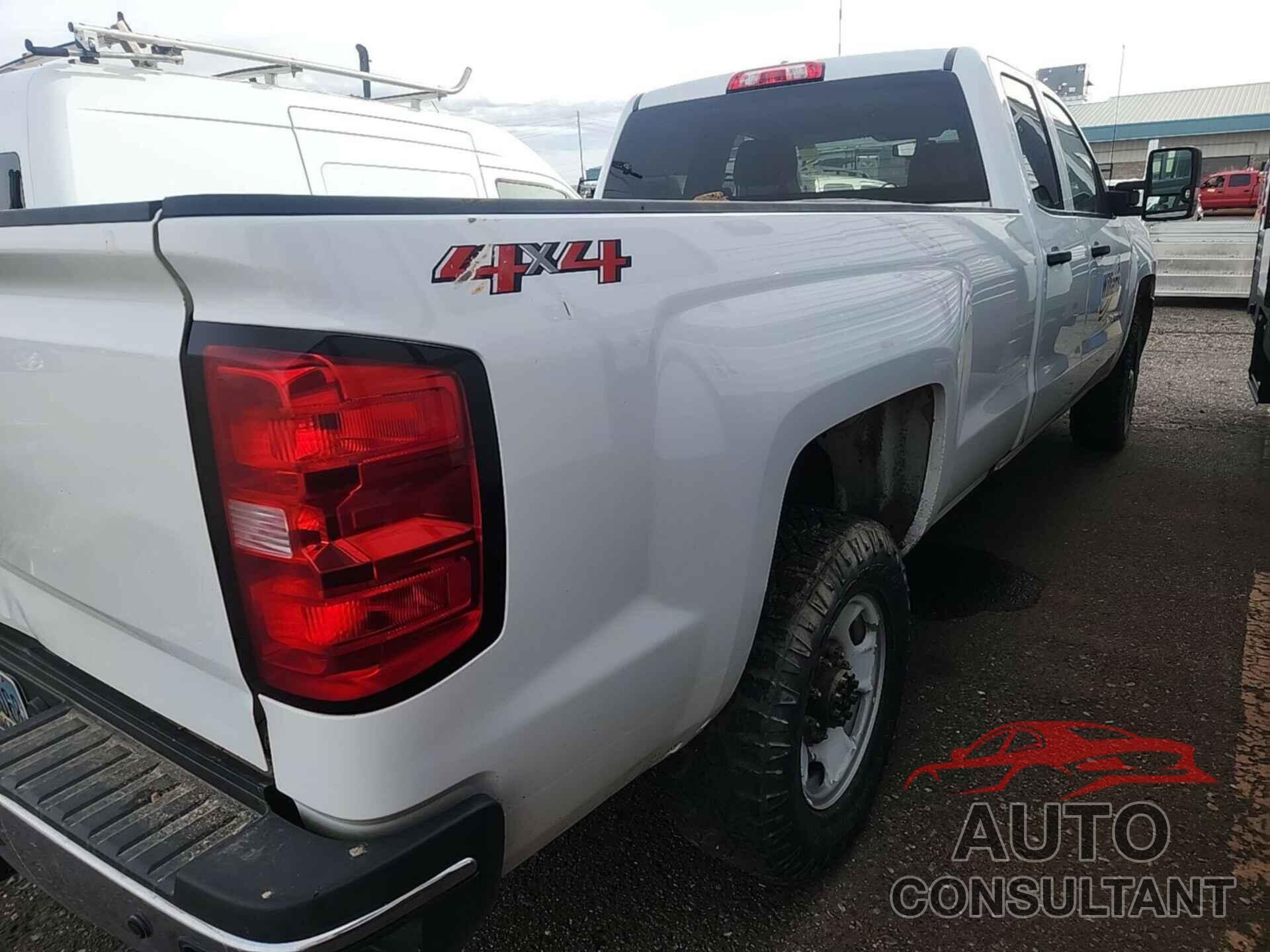 CHEVROLET SILVERADO 2018 - 1GC2KUEG4JZ152084