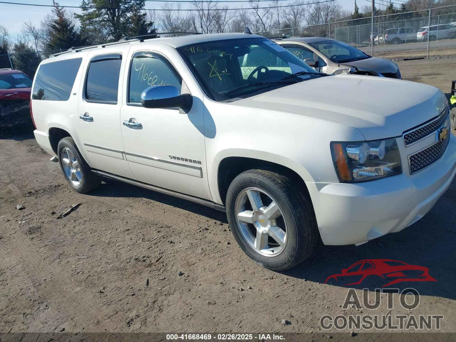 CHEVROLET SUBURBAN 1500 2013 - 1GNSKKE75DR211952