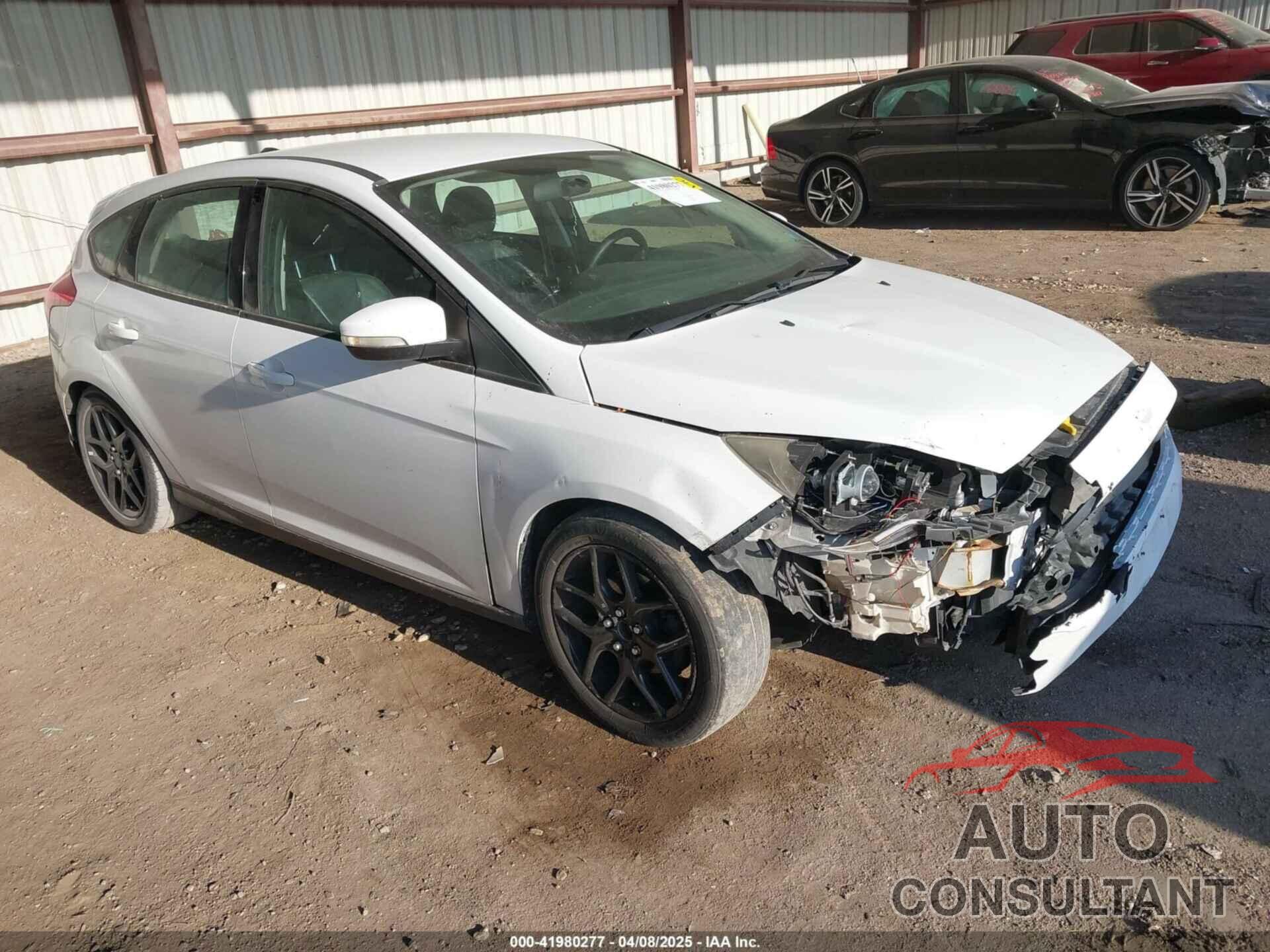 FORD FOCUS 2016 - 1FADP3K27GL222353