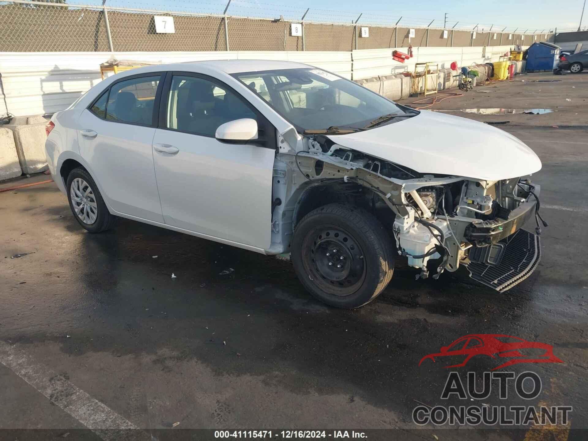 TOYOTA COROLLA 2018 - 5YFBURHE4JP791433