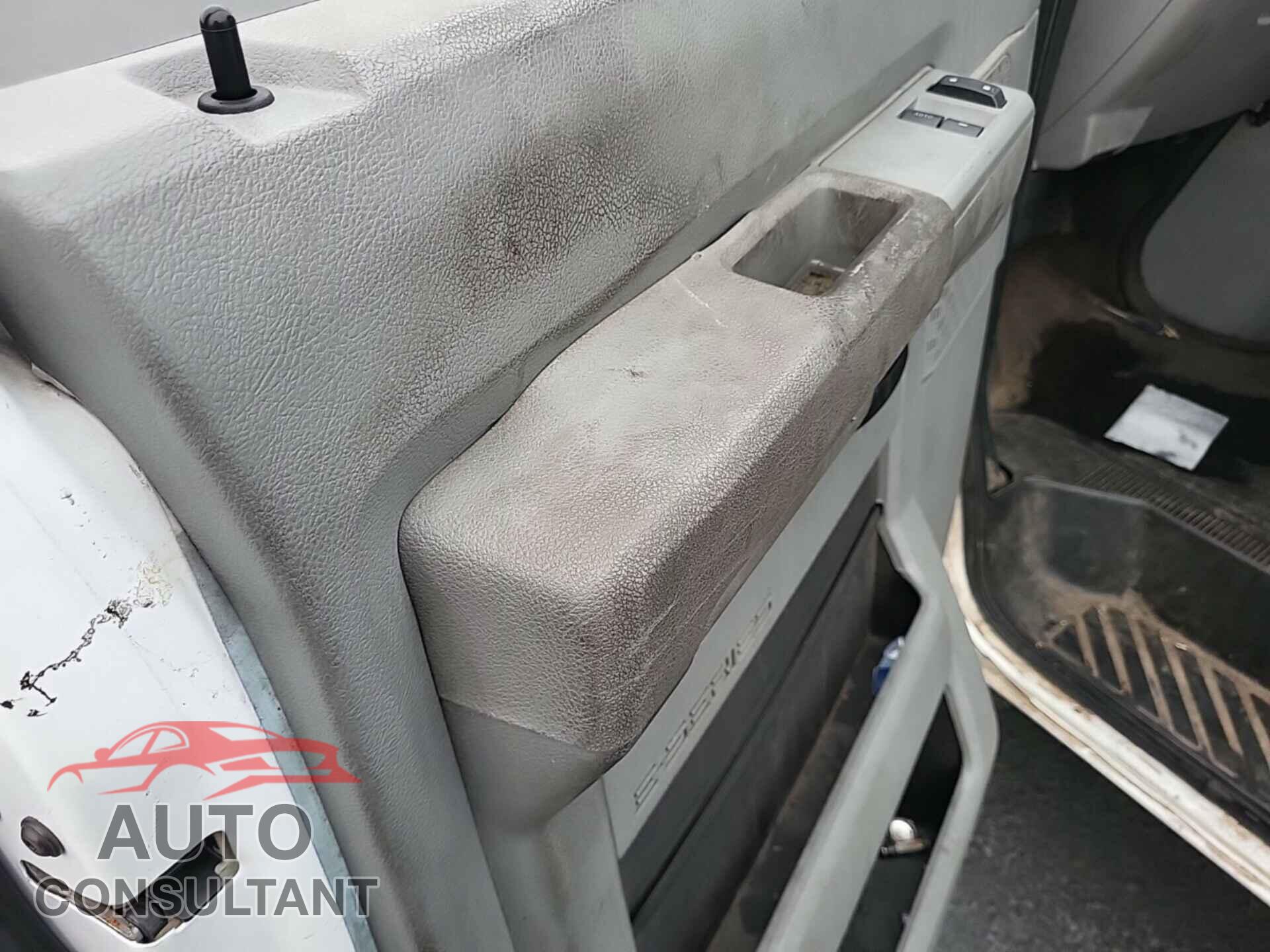 FORD ECONOLINE 2011 - 1FTNE2EL2BDB37099