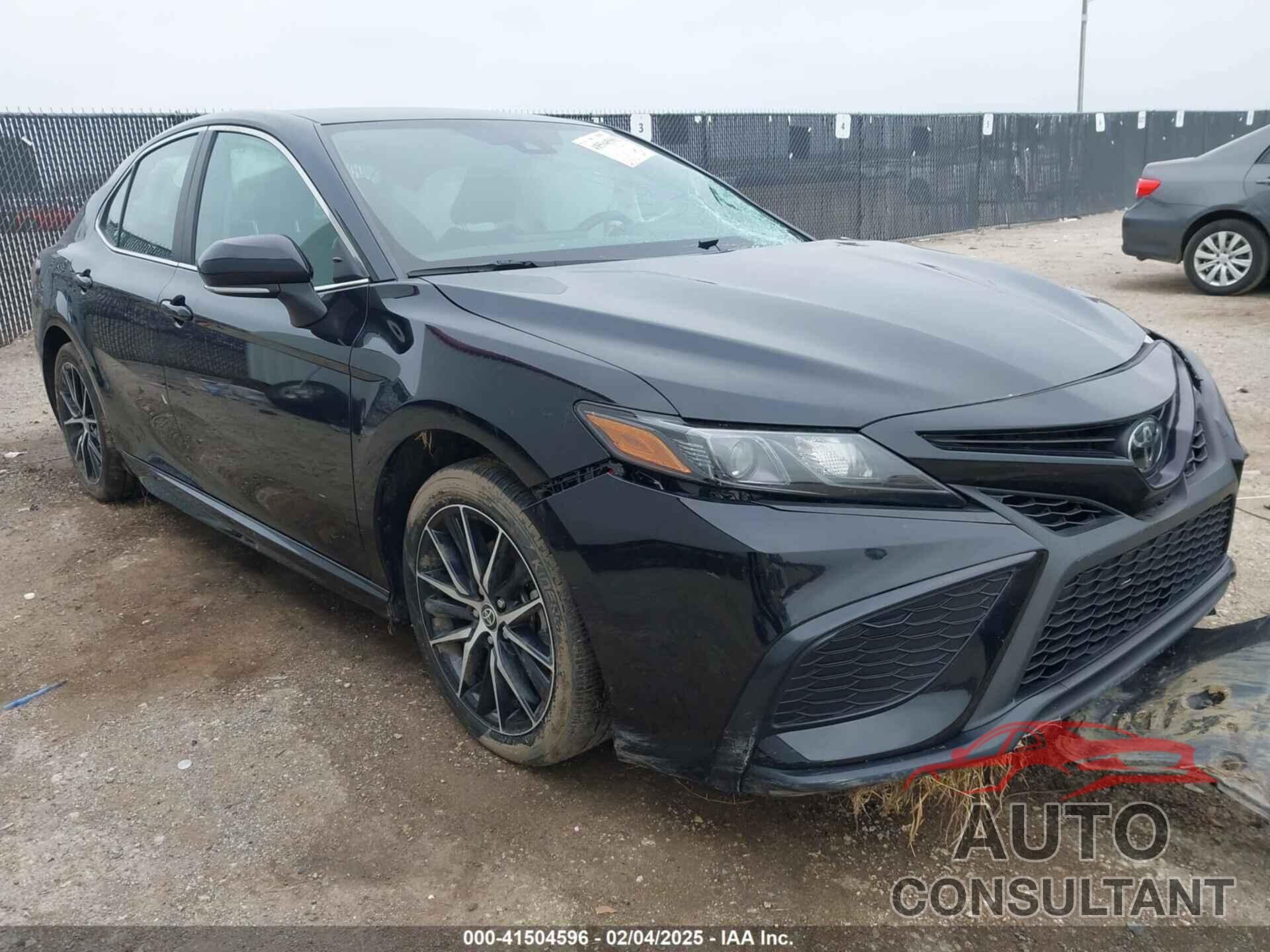 TOYOTA CAMRY 2024 - 4T1G11AKXRU854920