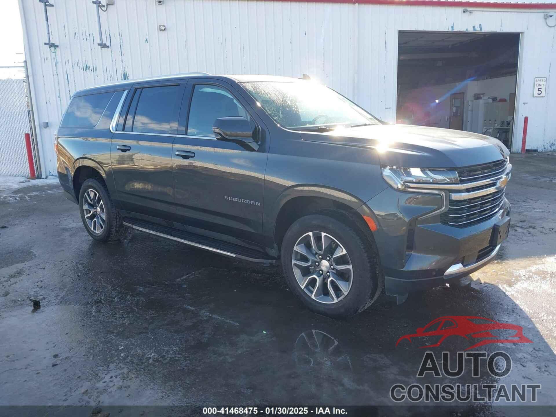 CHEVROLET SUBURBAN 2022 - 1GNSKCKD8NR196753