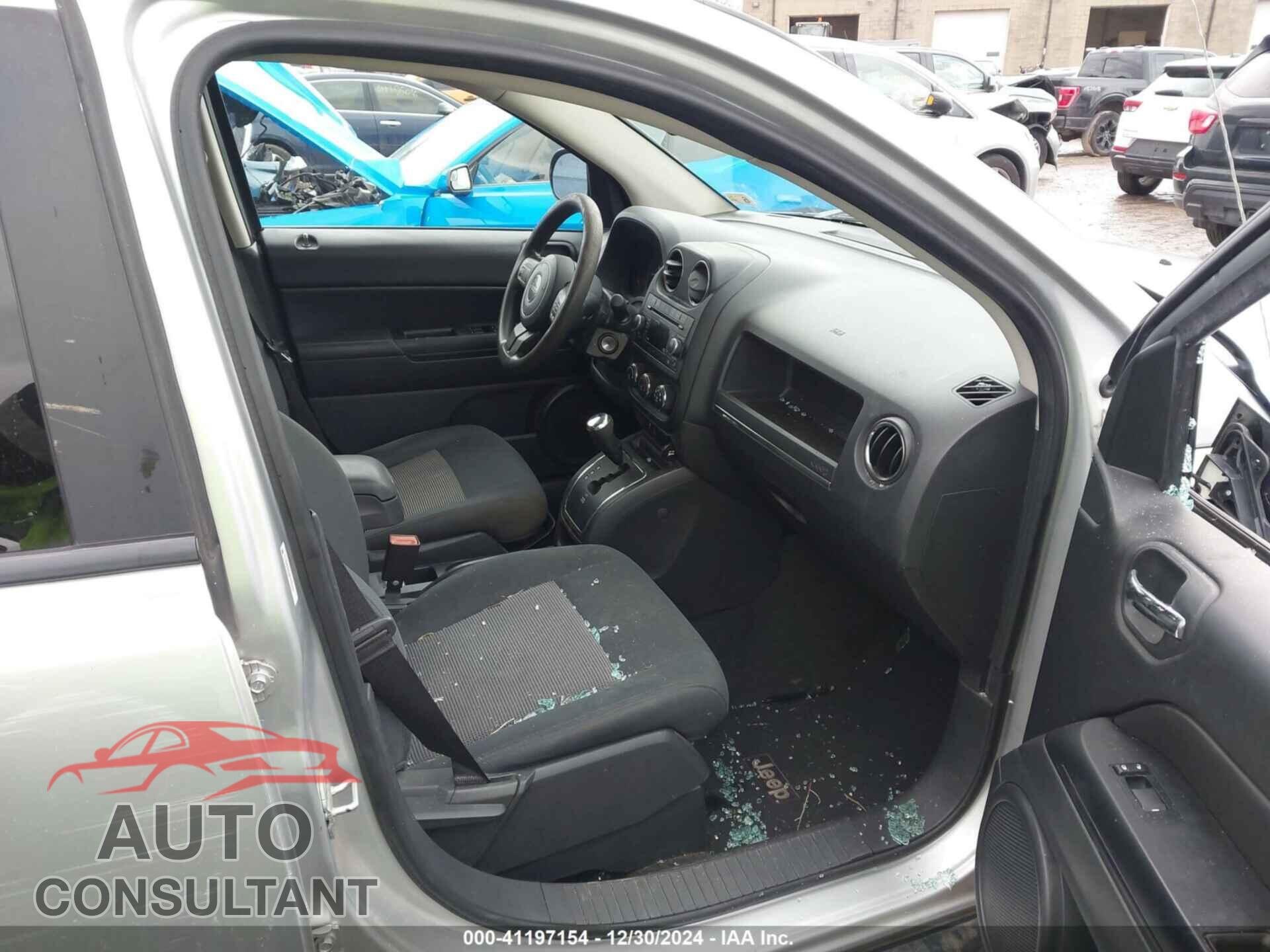 JEEP COMPASS 2012 - 1C4NJDBB0CD651246