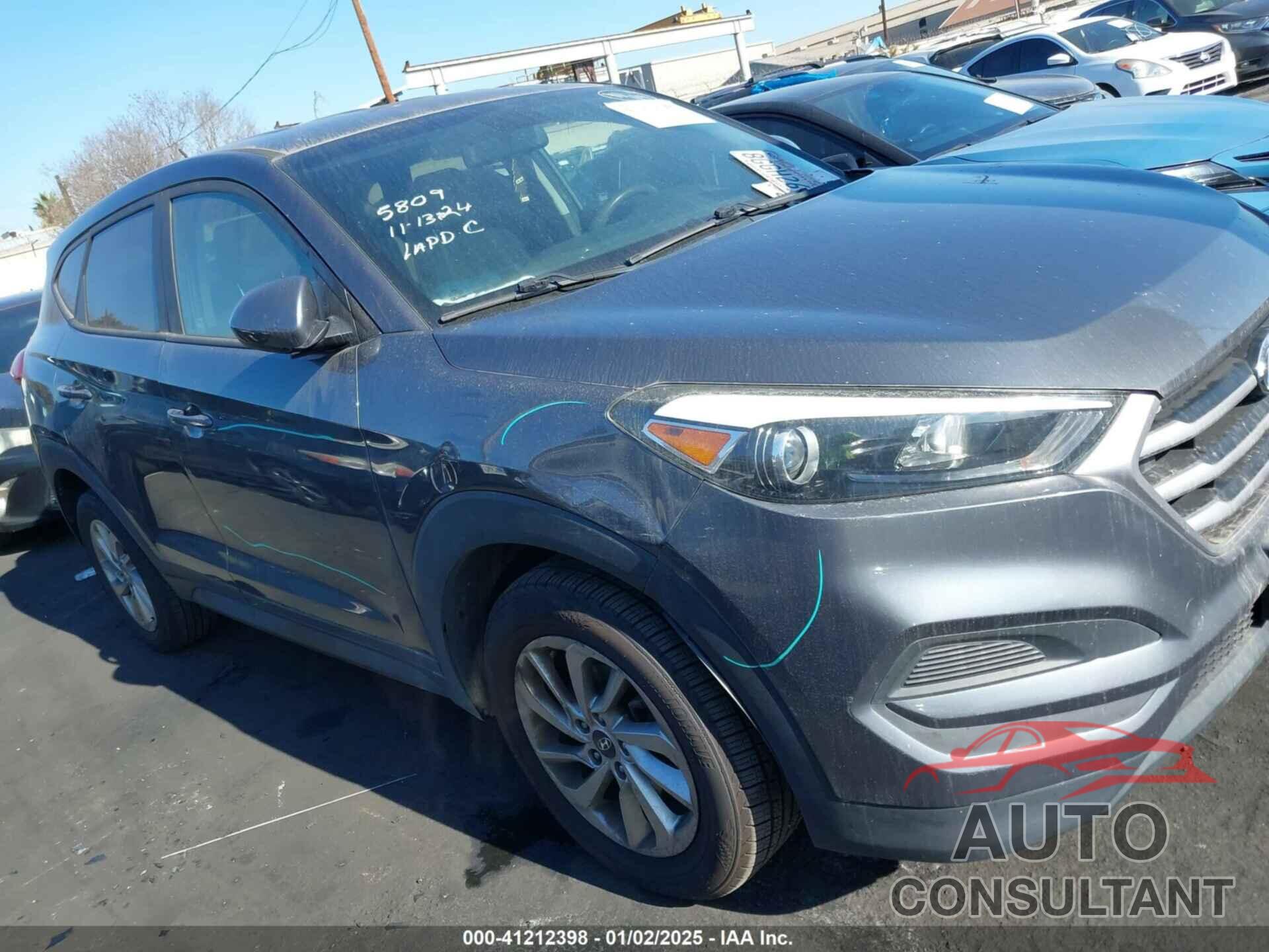 HYUNDAI TUCSON 2018 - KM8J23A41JU811393