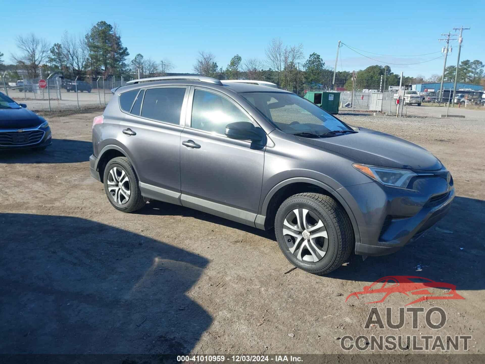 TOYOTA RAV4 2017 - JTMZFREV5HJ700312