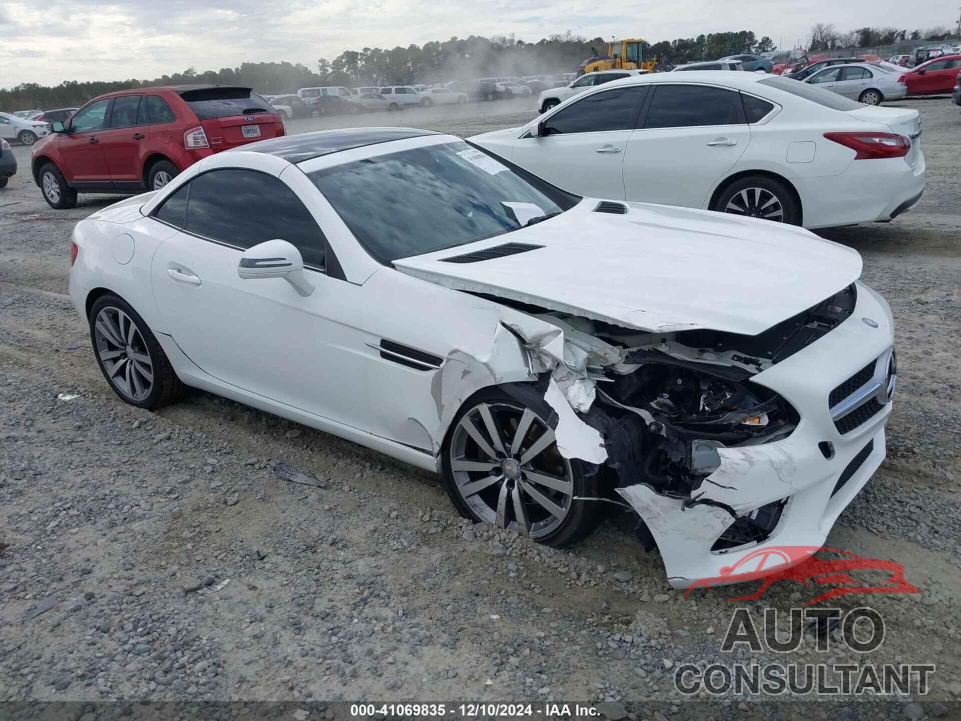 MERCEDES-BENZ SLC 300 2017 - WDDPK3JA5HF128072