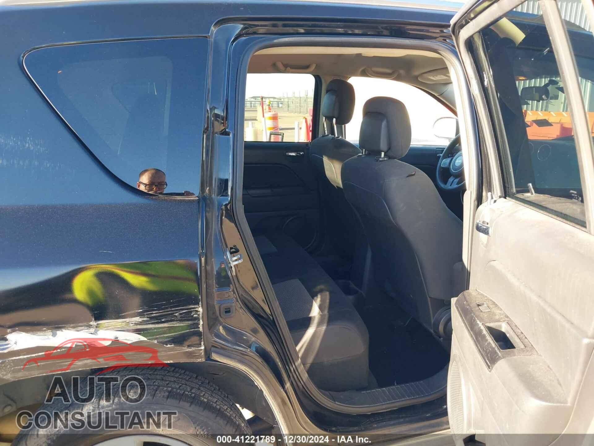 JEEP COMPASS 2012 - 1C4NJCBA7CD618200
