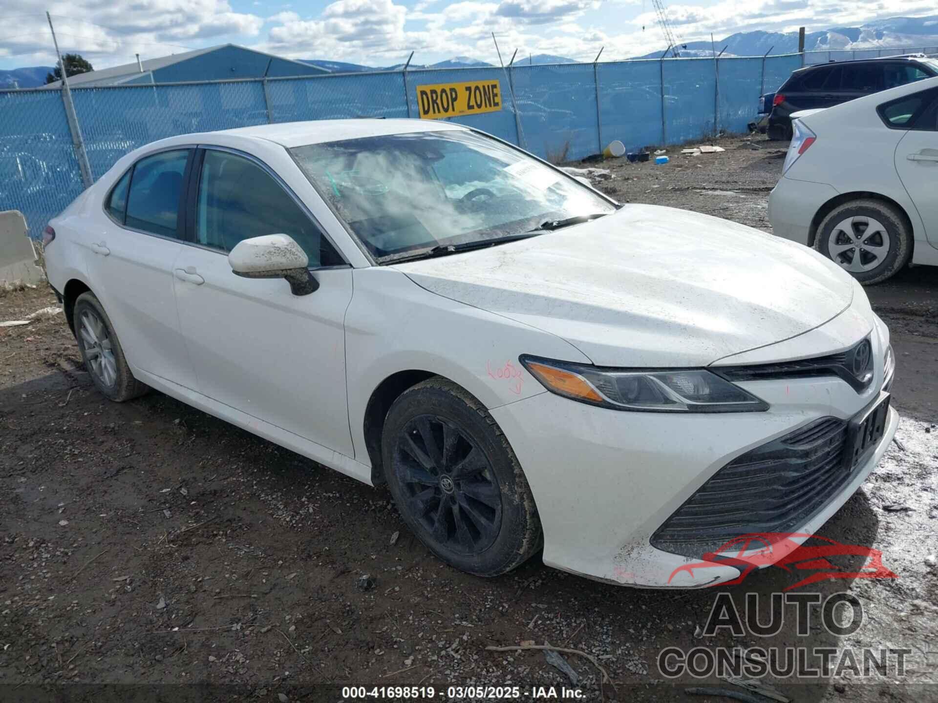 TOYOTA CAMRY 2019 - 4T1B11HK1KU229179