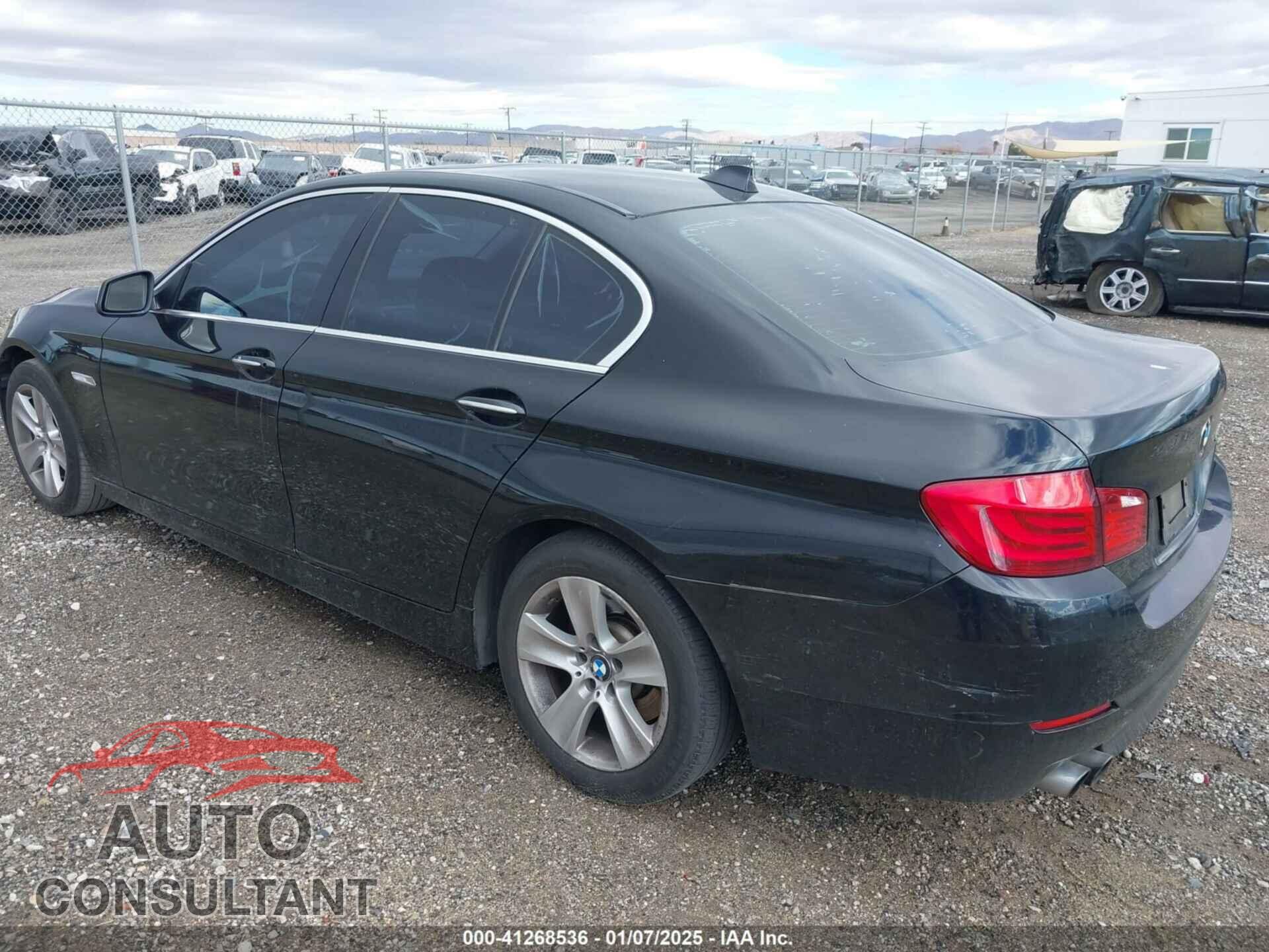 BMW 528I 2012 - WBAXG5C56CDX04132