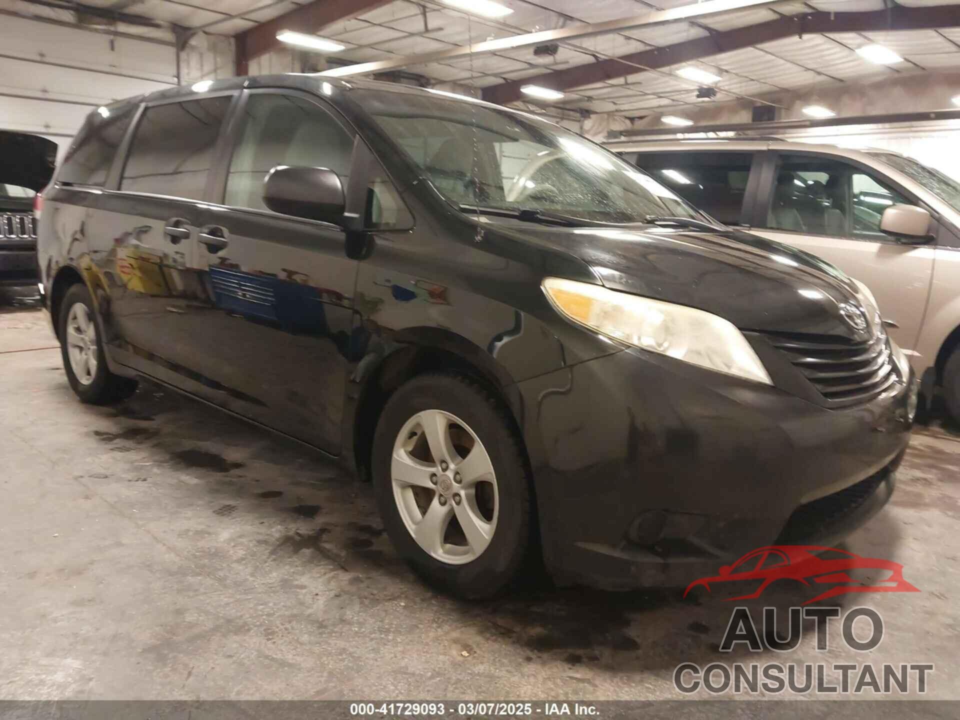 TOYOTA SIENNA 2011 - 5TDKA3DC4BS003690