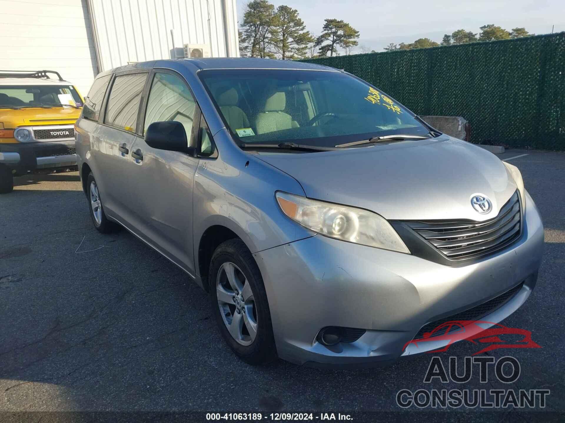 TOYOTA SIENNA 2011 - 5TDKA3DC8BS002431