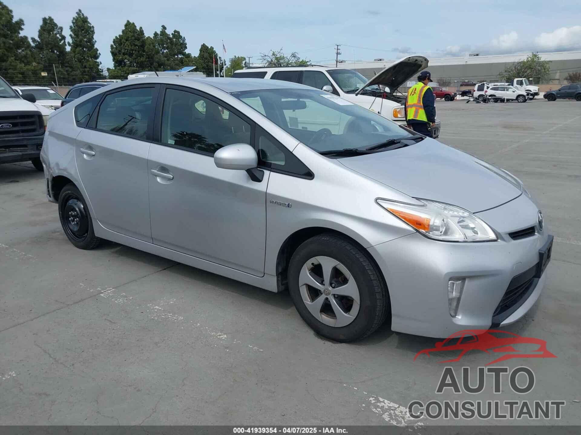 TOYOTA PRIUS 2015 - JTDKN3DU9F1990366