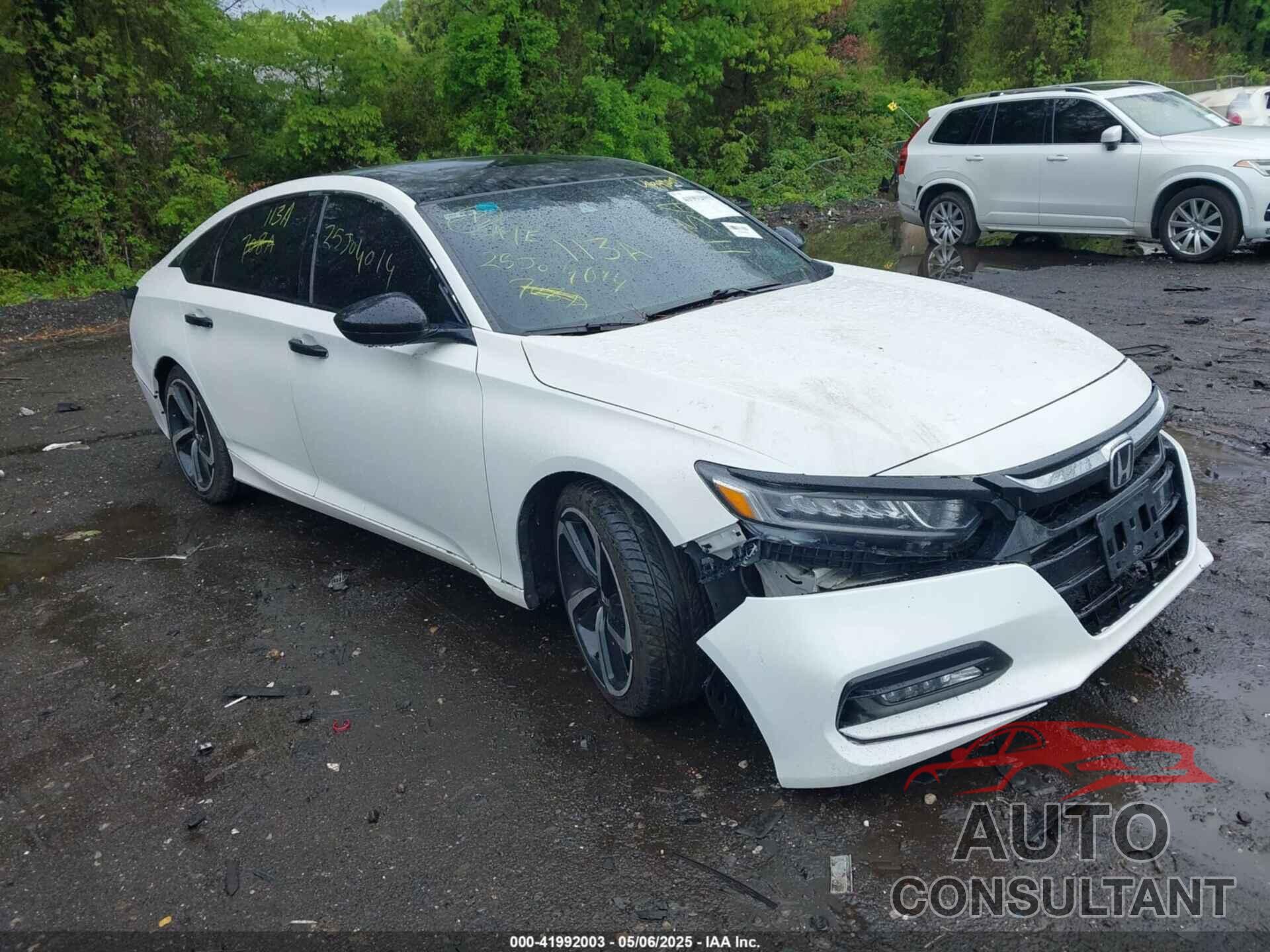 HONDA ACCORD 2018 - 1HGCV2F52JA006814