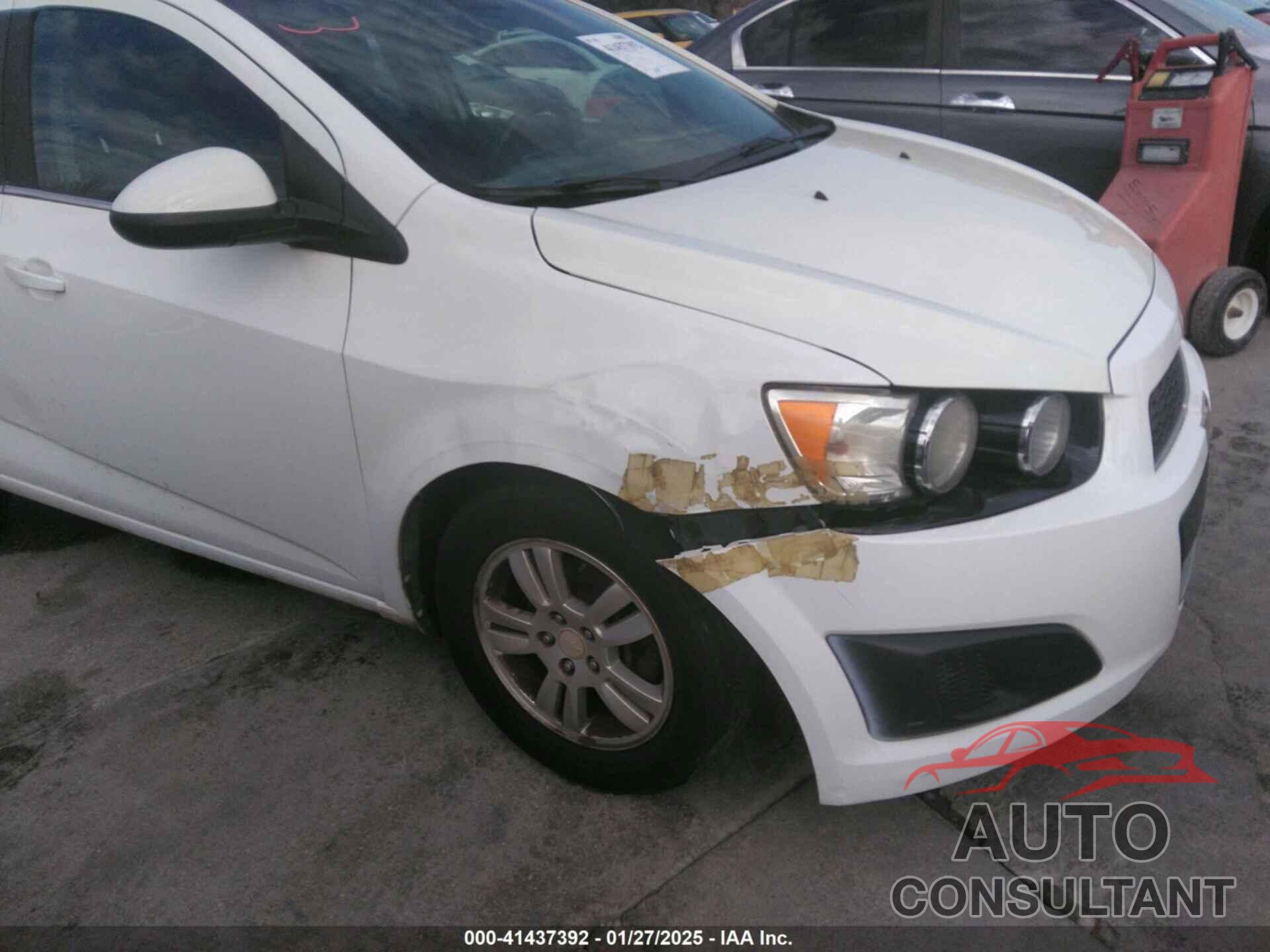 CHEVROLET SONIC 2013 - 1G1JC6SH7D4143553