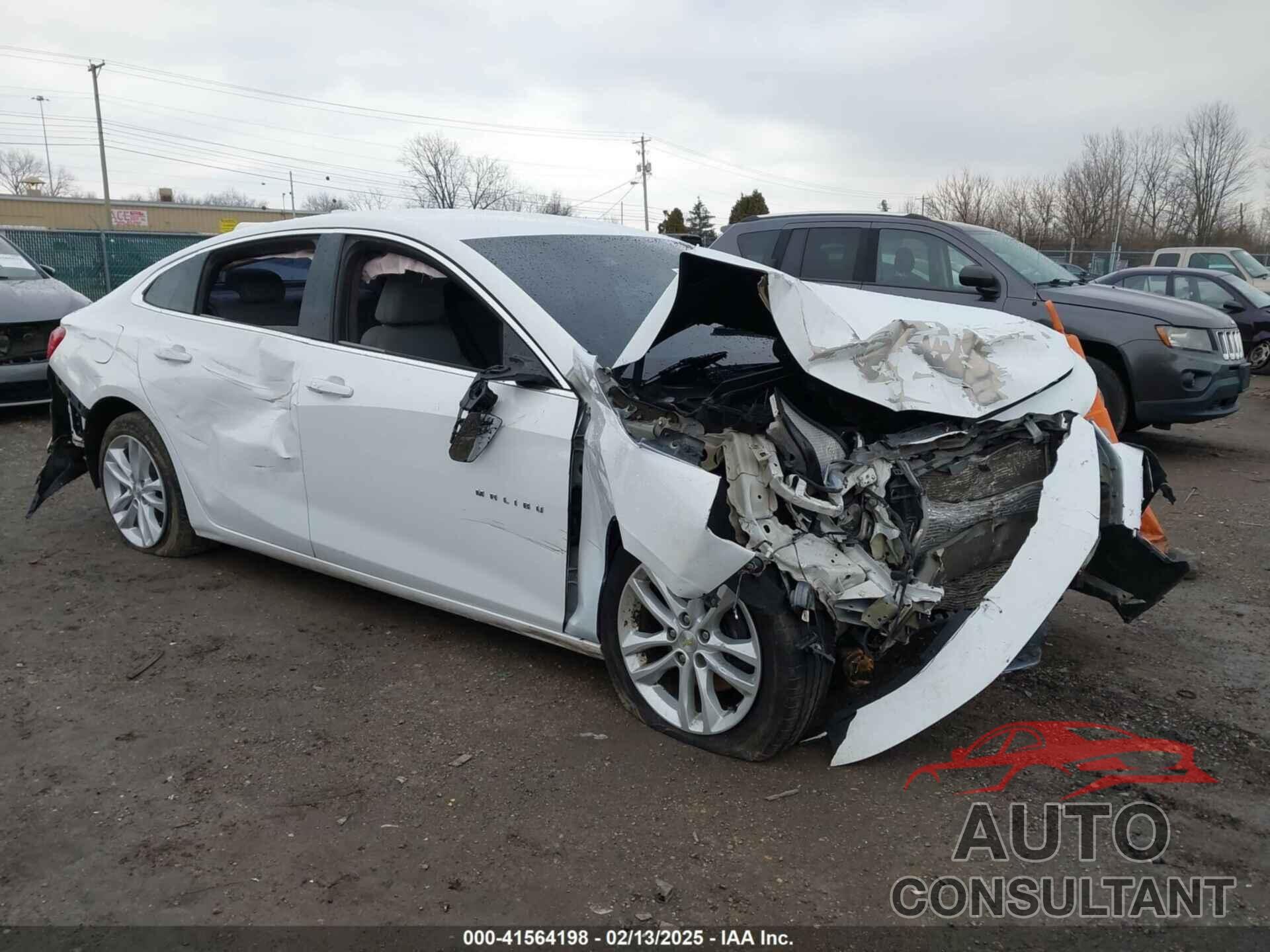 CHEVROLET MALIBU 2017 - 1G1ZE5ST7HF156230
