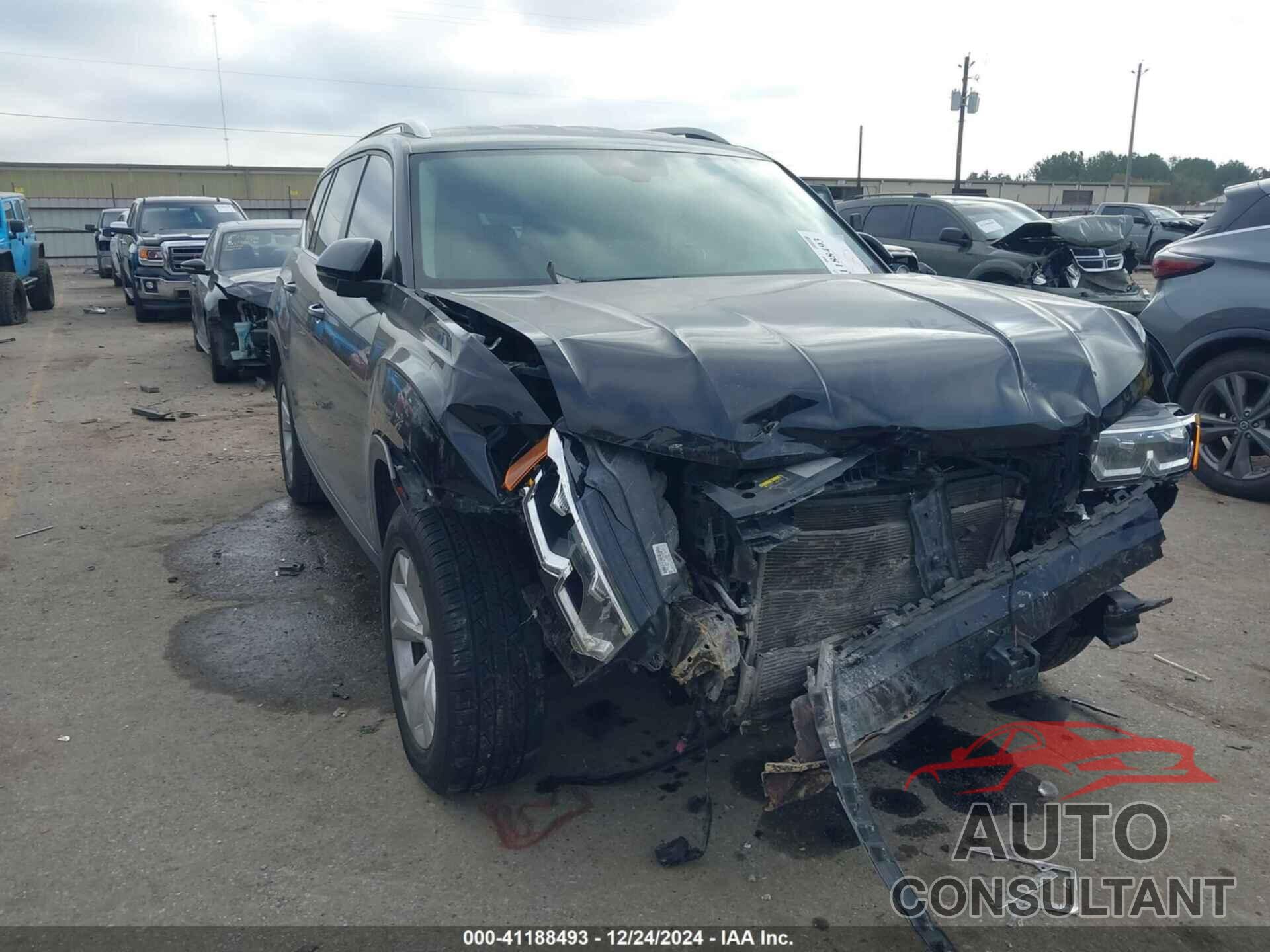 VOLKSWAGEN ATLAS 2018 - 1V2DR2CA5JC540479