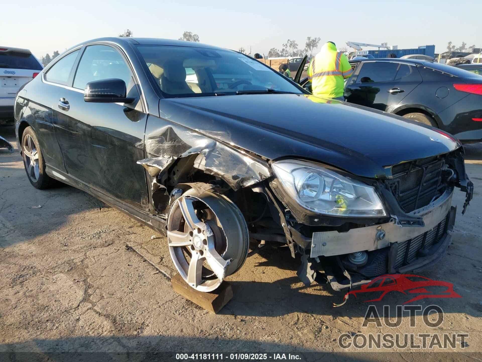 MERCEDES-BENZ C 250 2014 - WDDGJ4HB1EG297213