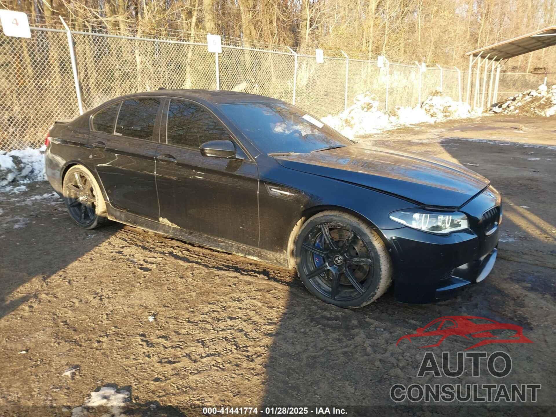 BMW M5 2014 - WBSFV9C54ED097333