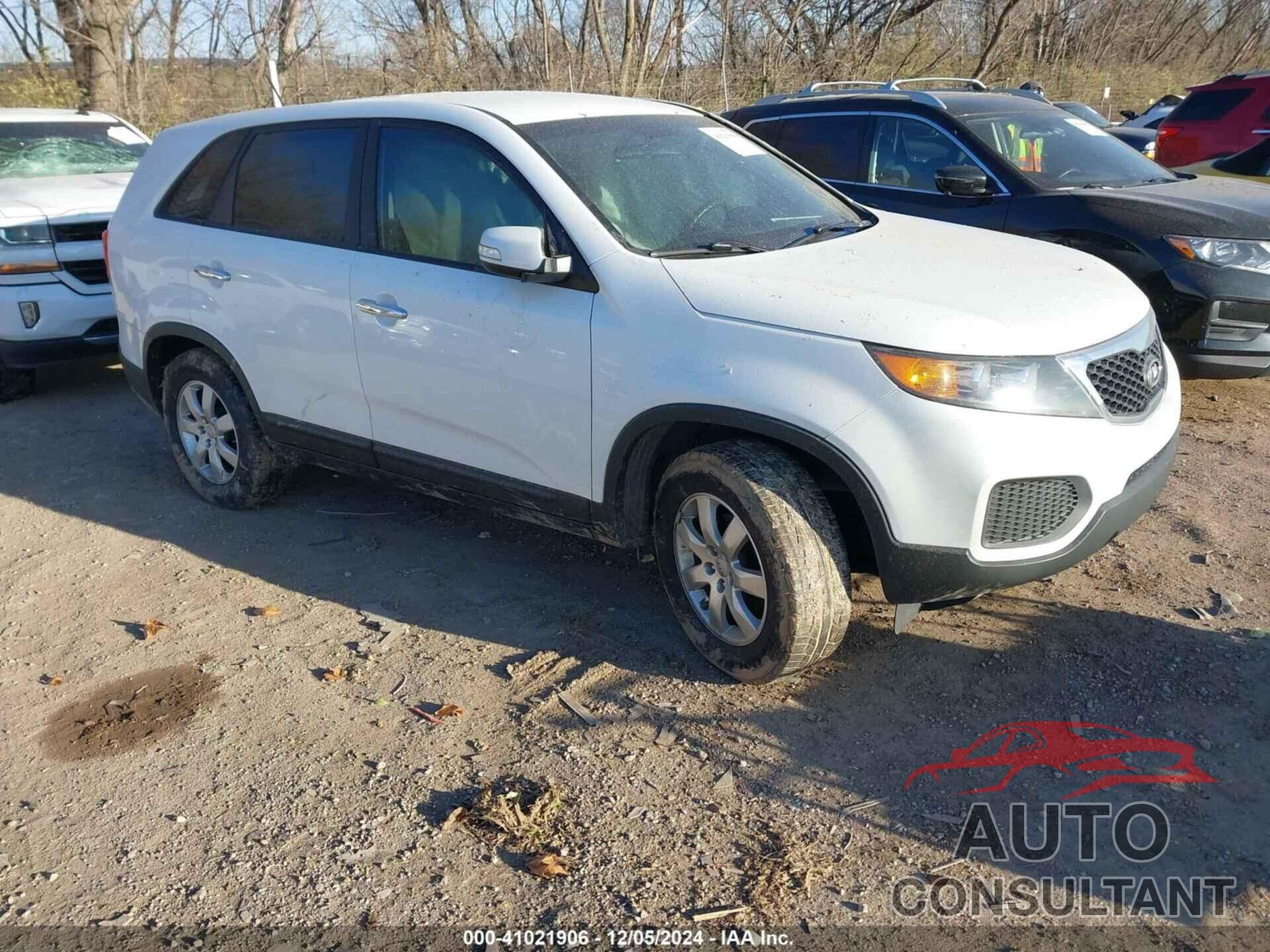KIA SORENTO 2013 - 5XYKT3A16DG366246