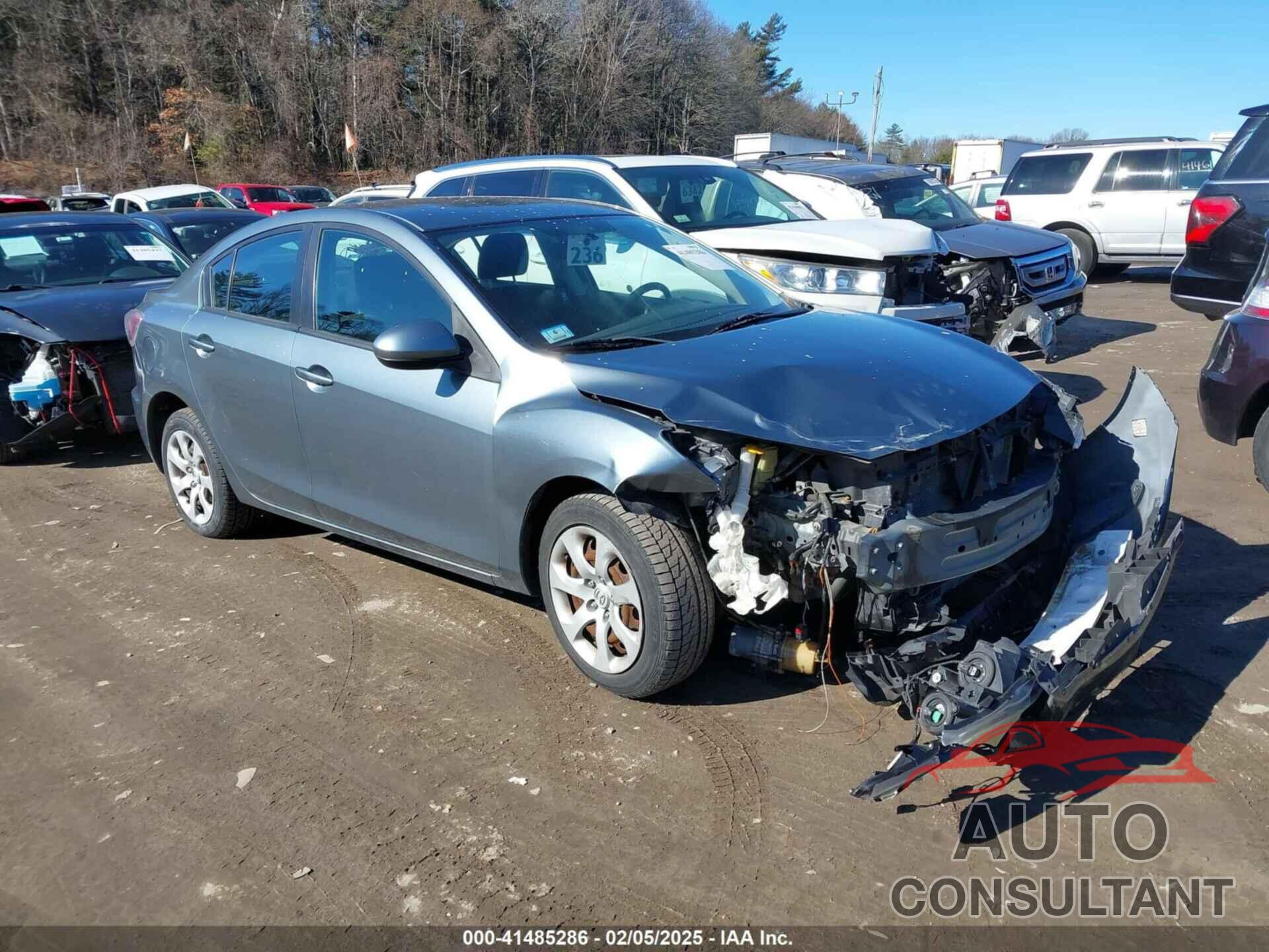 MAZDA MAZDA3 2013 - JM1BL1TG4D1727480