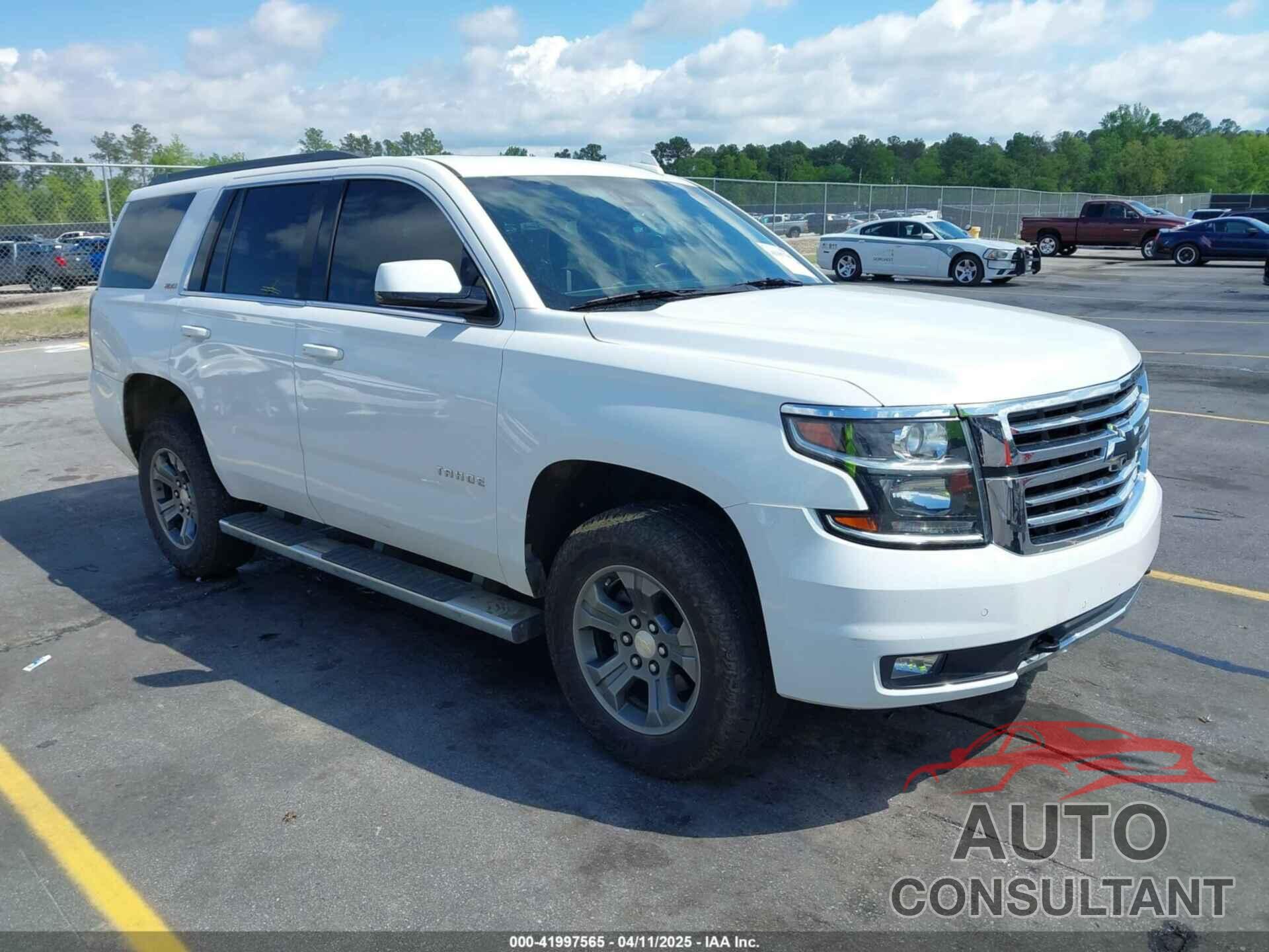 CHEVROLET TAHOE 2017 - 1GNSKBKCXHR371798