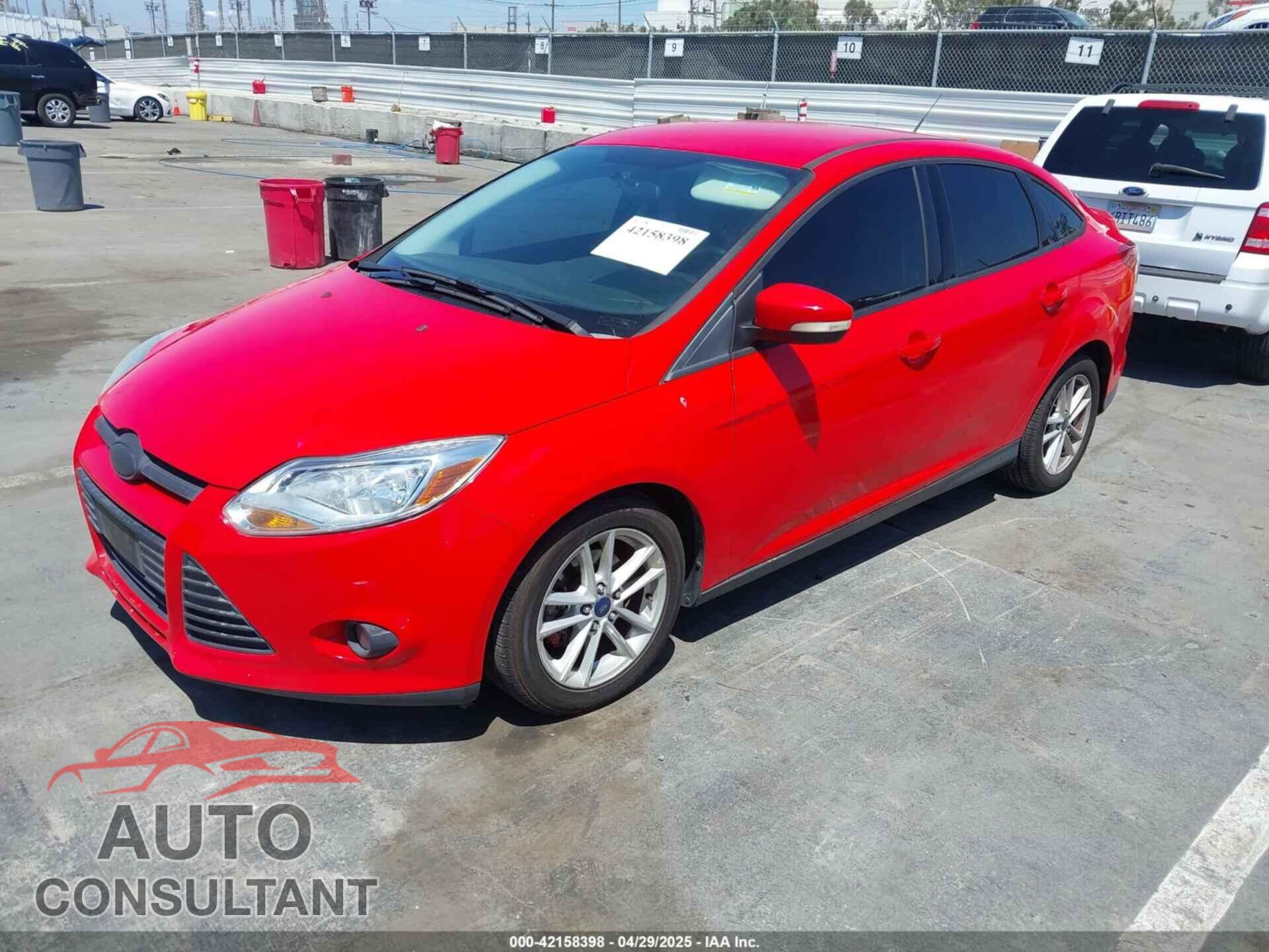 FORD FOCUS 2014 - 1FADP3F28EL323912