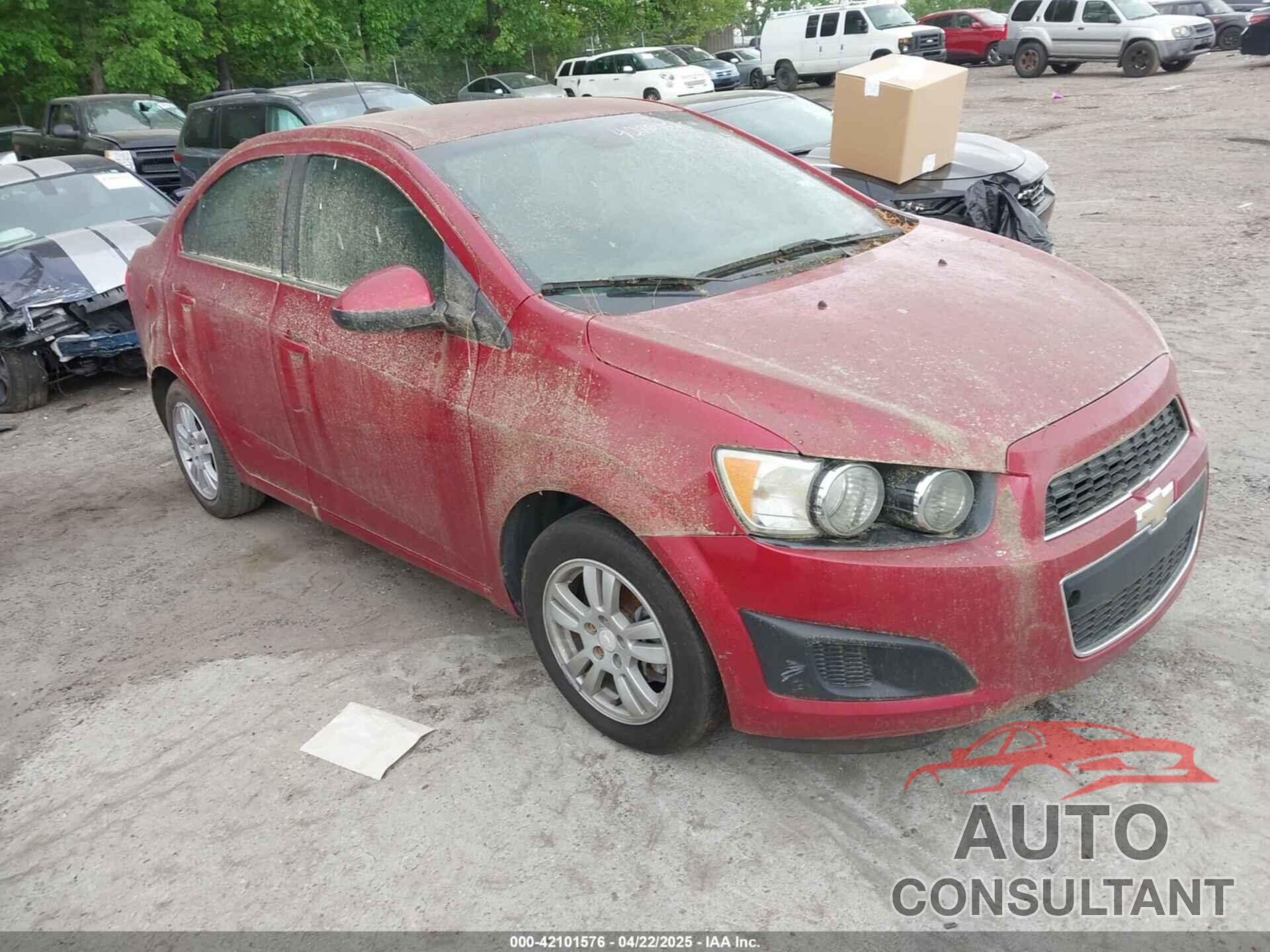 CHEVROLET SONIC 2015 - 1G1JC5SH5F4126280