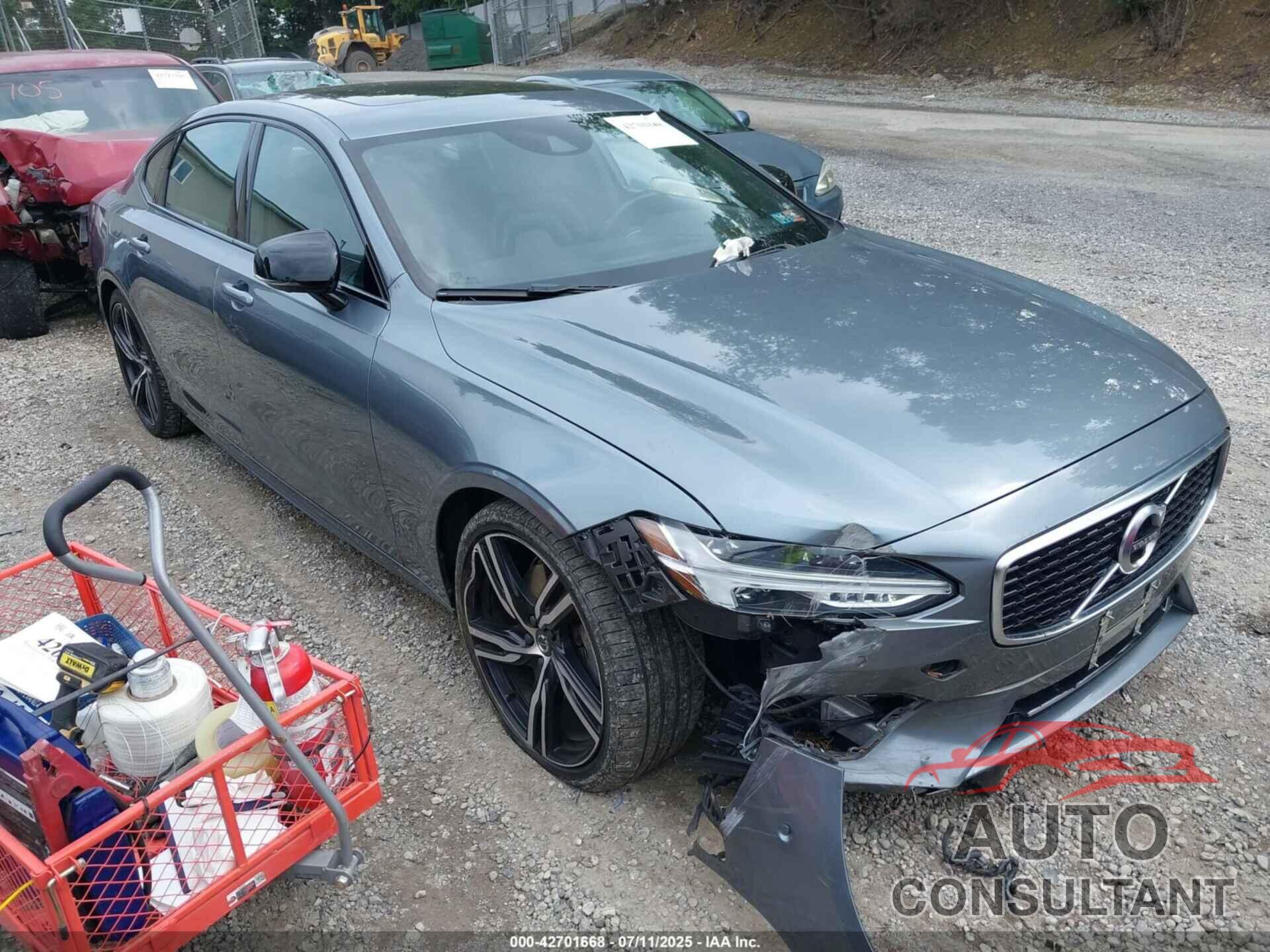 VOLVO S90 2020 - LVYA22MT0LP172774