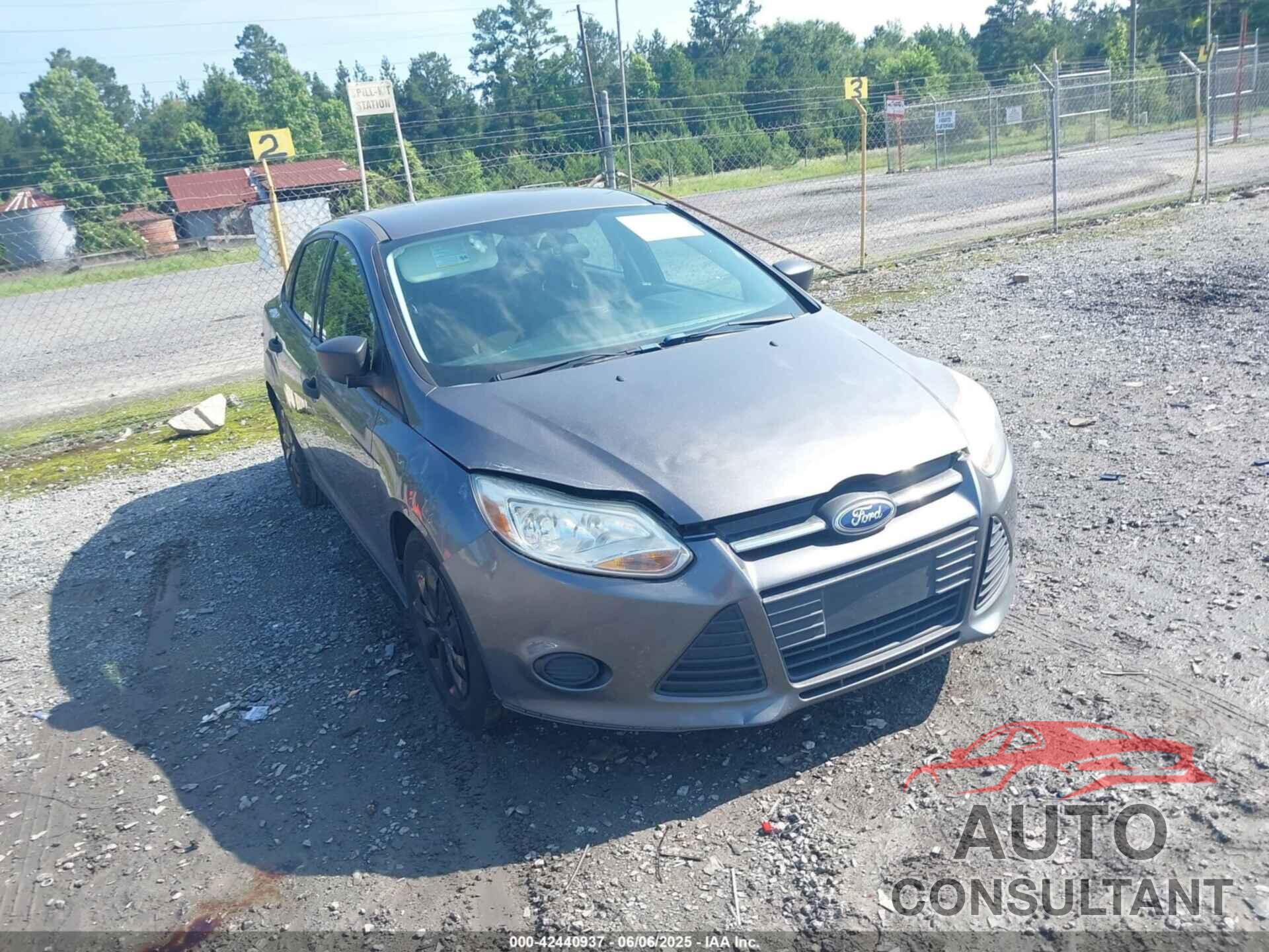 FORD FOCUS 2013 - 1FADP3E26DL294233