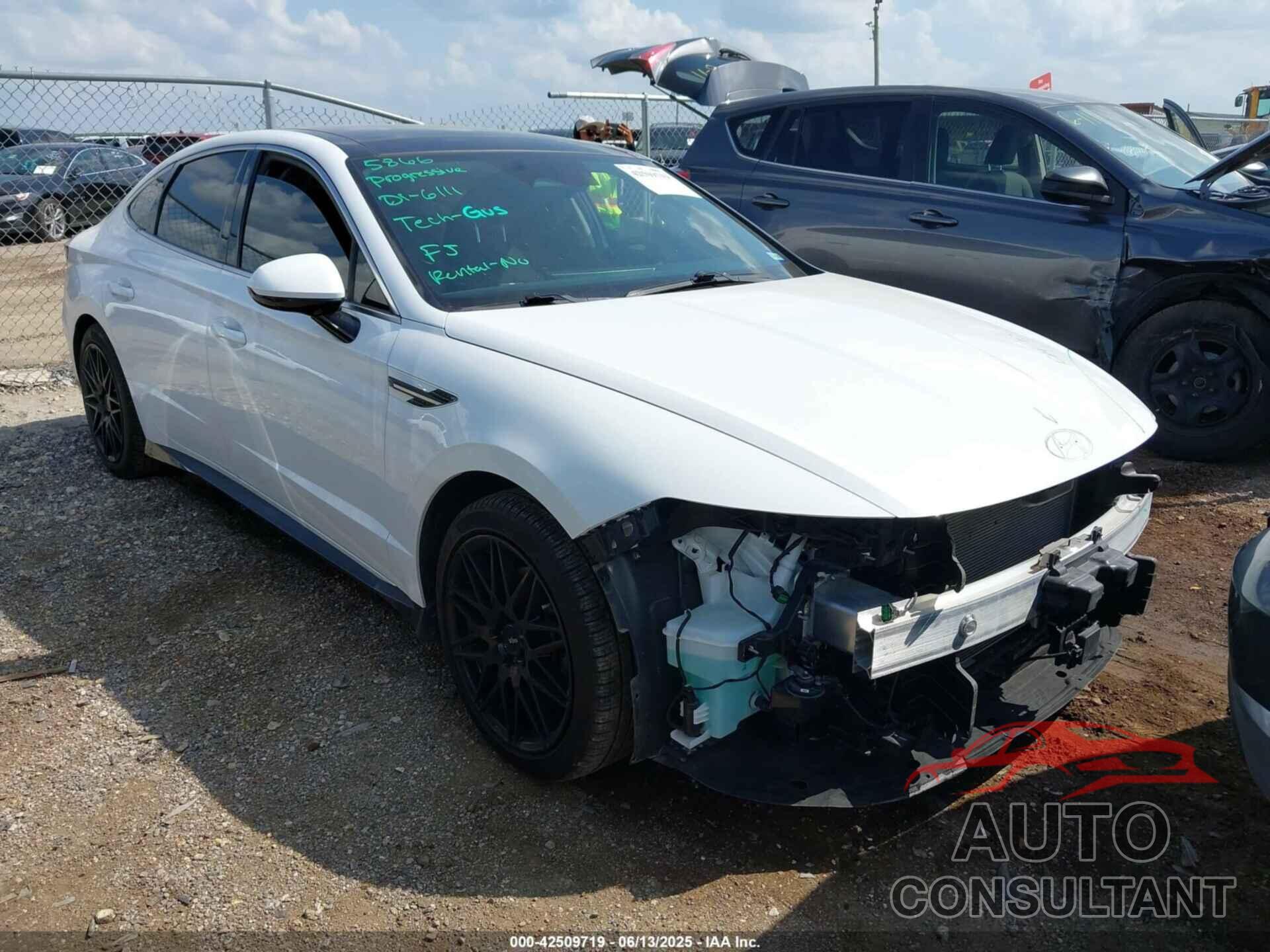 HYUNDAI SONATA 2024 - KMHL14JA4RA366586