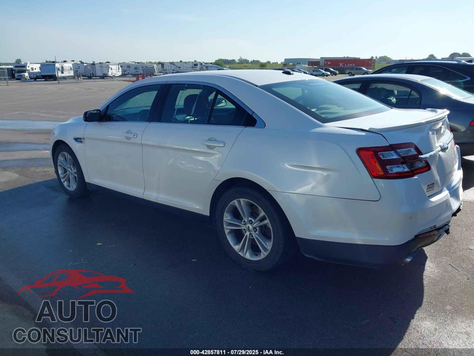 FORD TAURUS 2013 - 1FAHP2E92DG214928