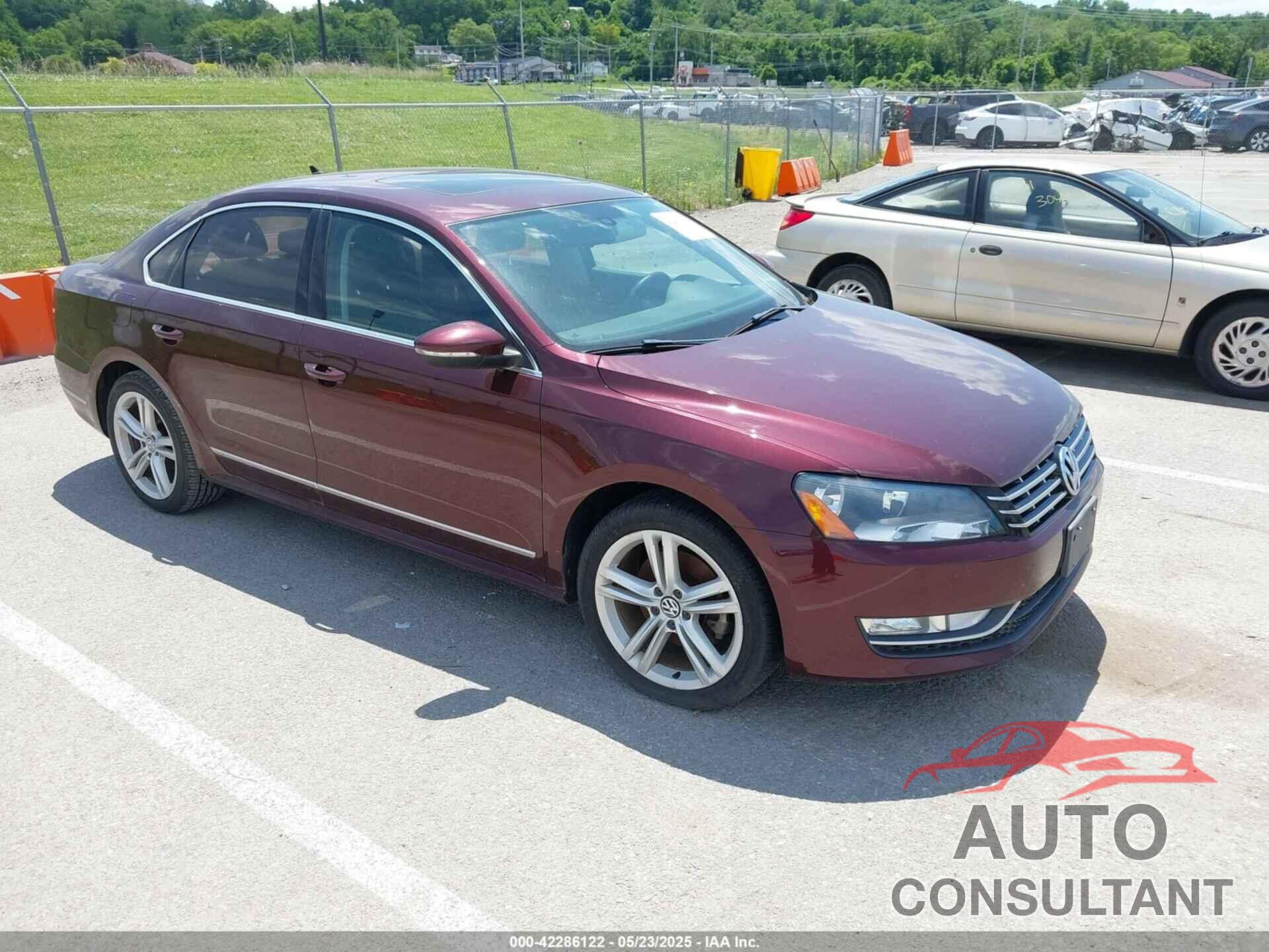 VOLKSWAGEN PASSAT 2012 - 1VWCN7A30CC054575