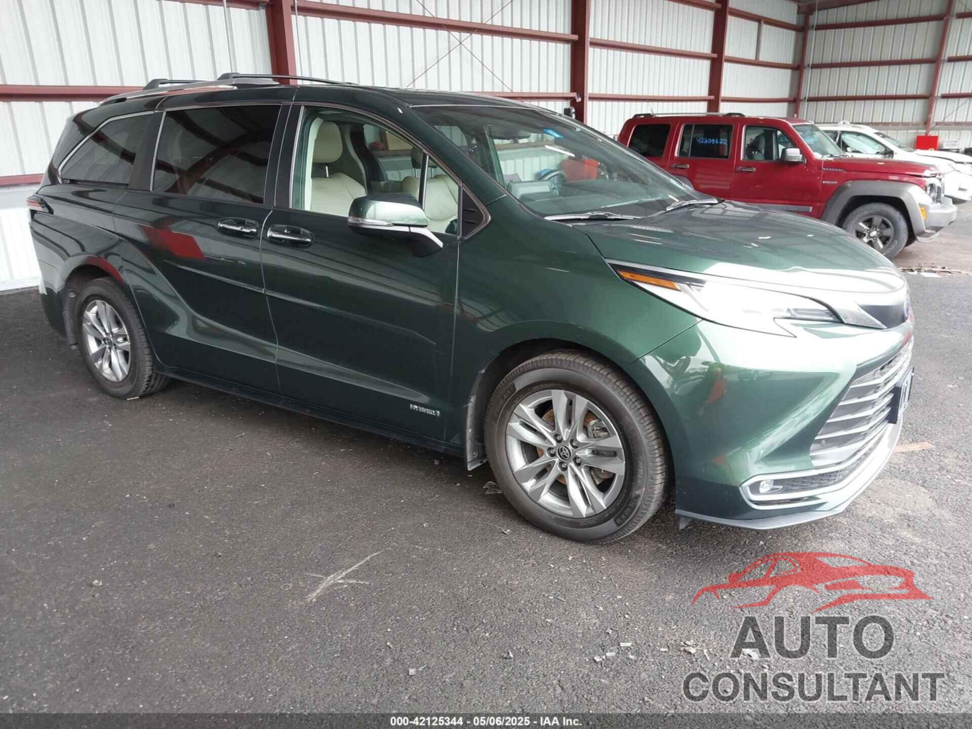 TOYOTA SIENNA 2021 - 5TDZSKFC8MS007554