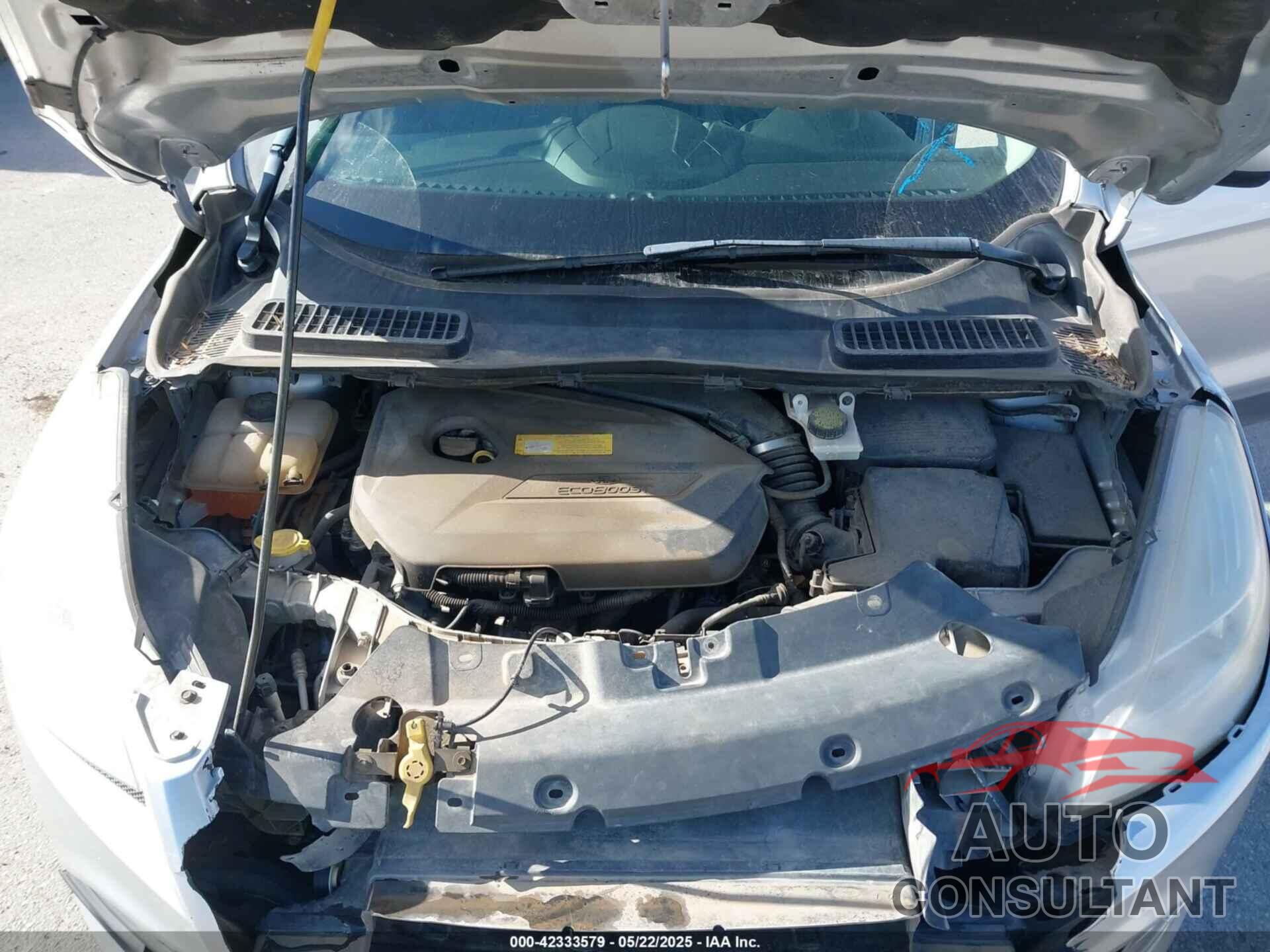 FORD ESCAPE 2015 - 1FMCU9GX8FUB61637