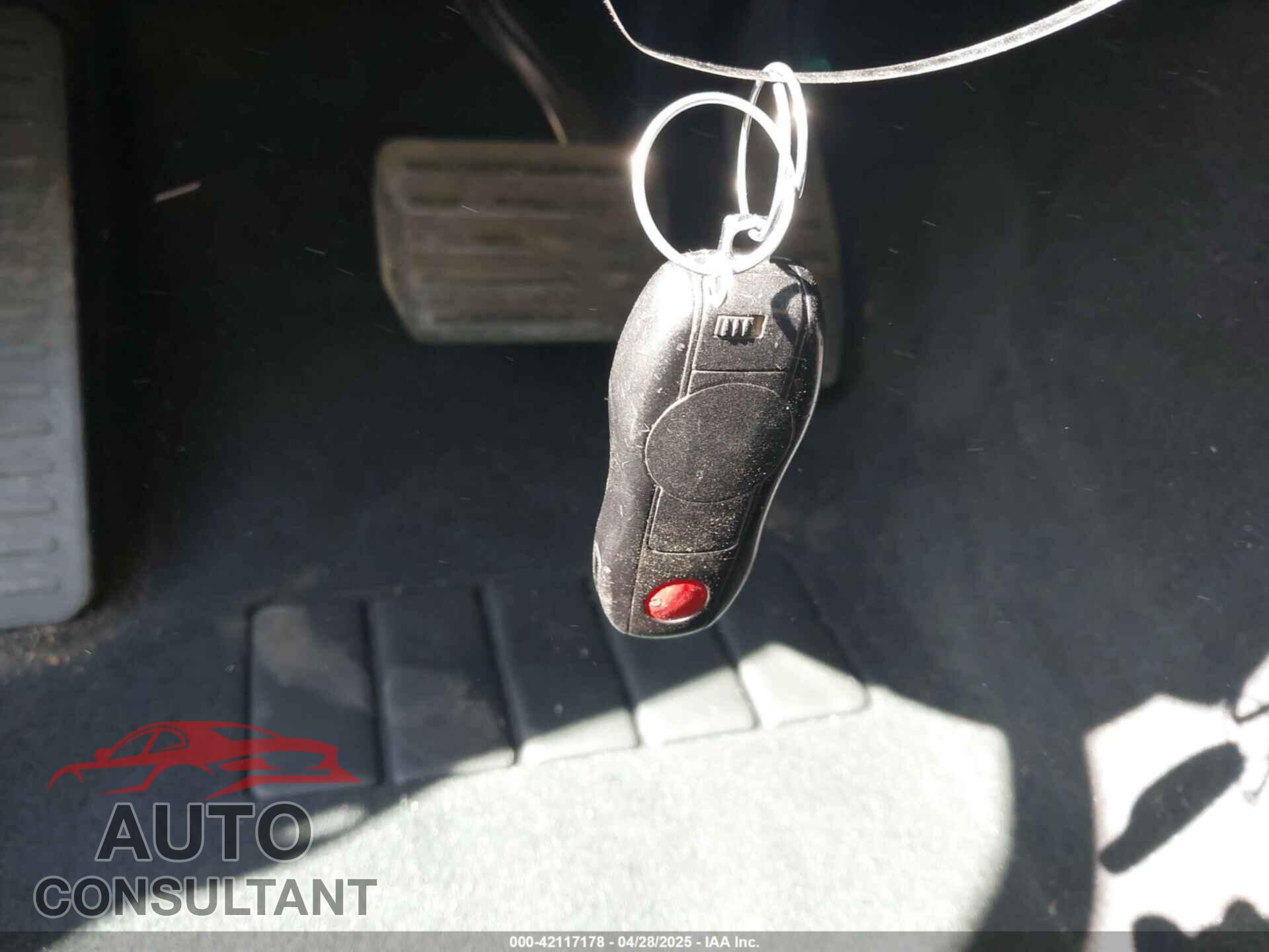 PORSCHE CAYENNE 2016 - WP1AA2A23GLA04144